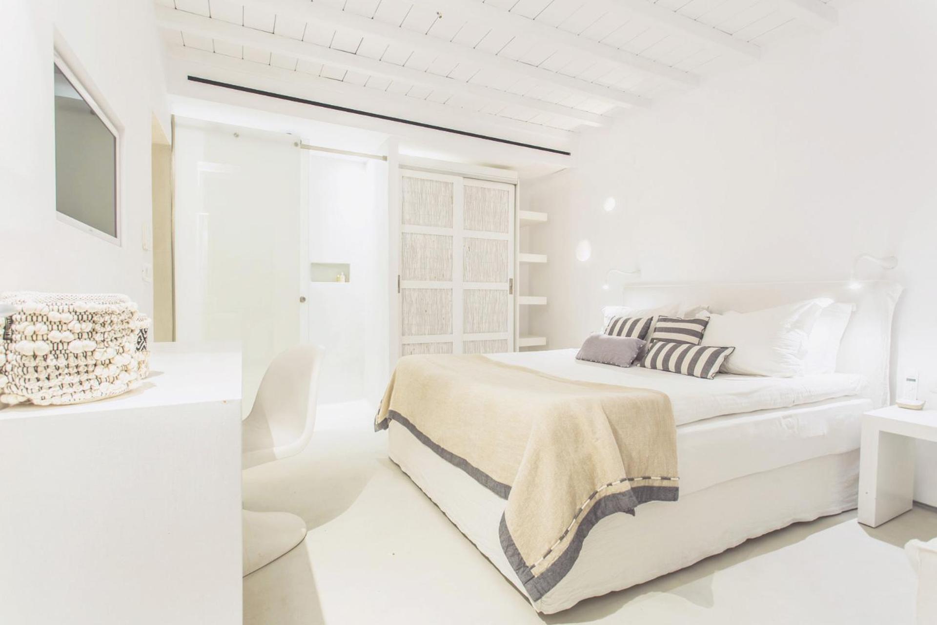 Superior Sea View Room Mykonian