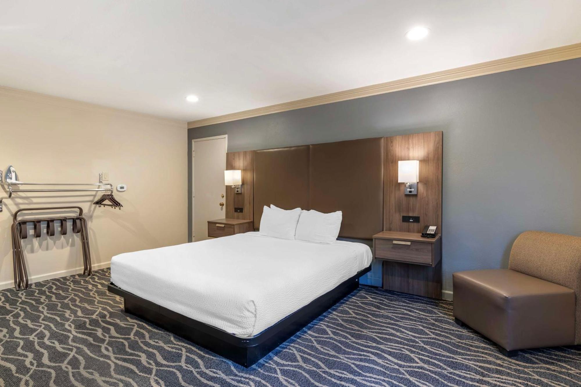 Executive King Room