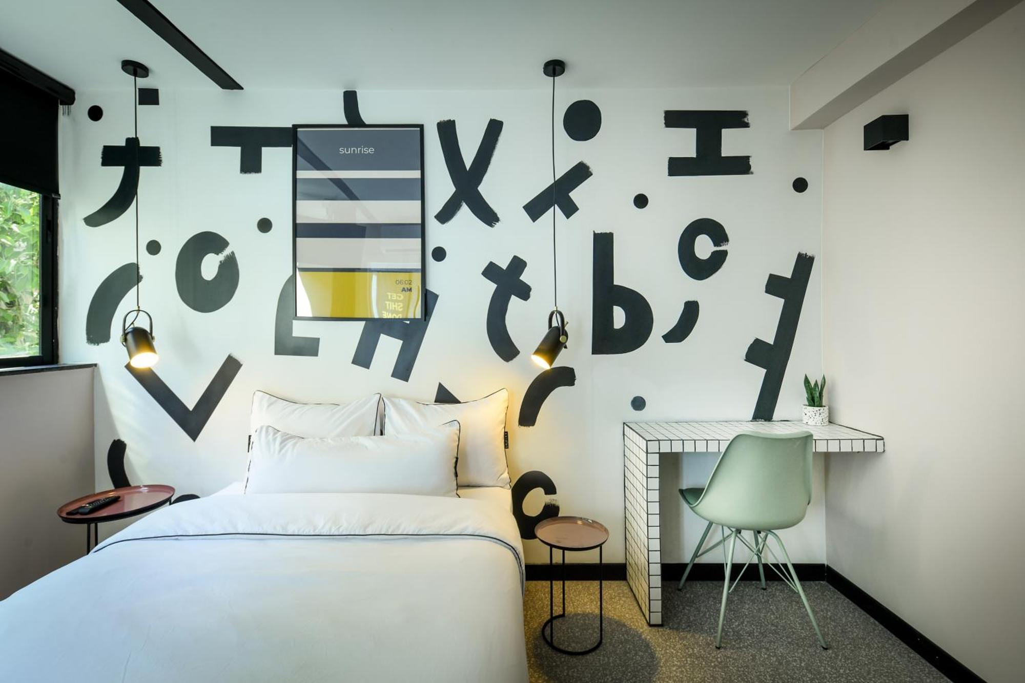 Double Room,1593949771:JPEG