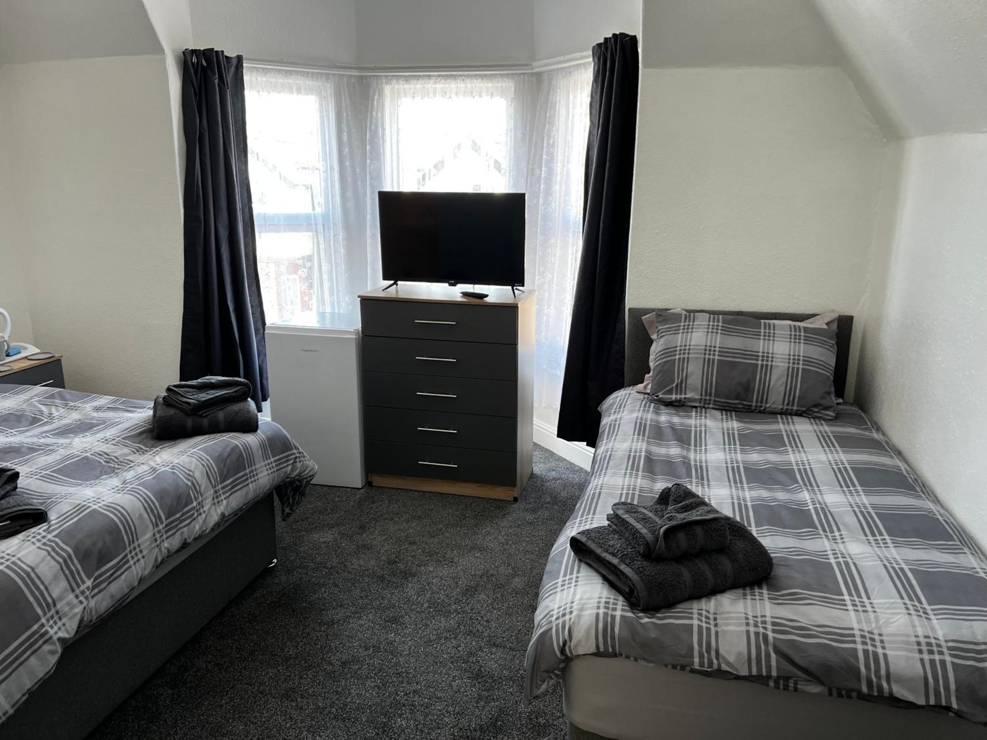 Triple Room with Private Bathroom,1597836983:JPEG