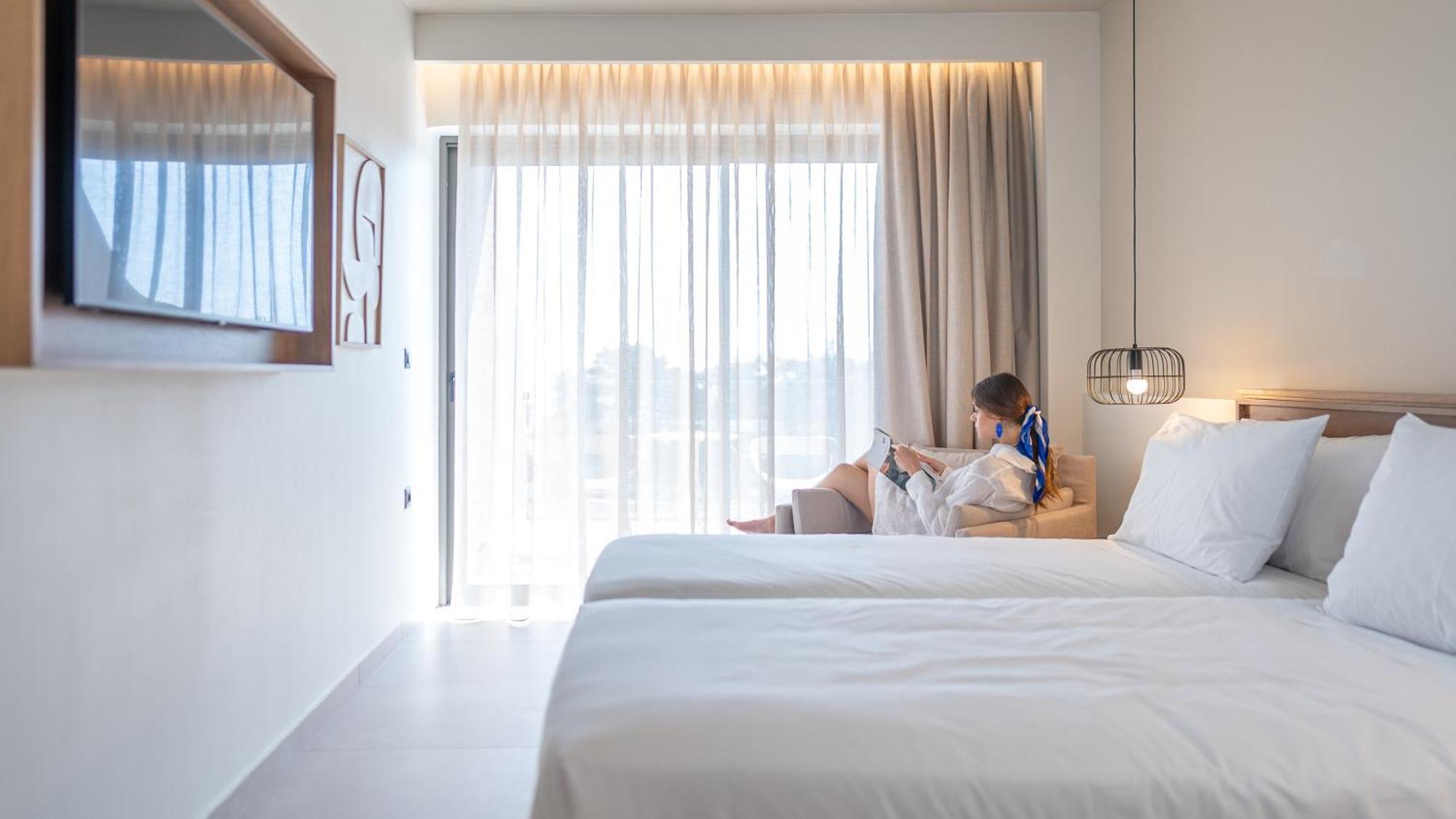 Premium Triple Room Sea View