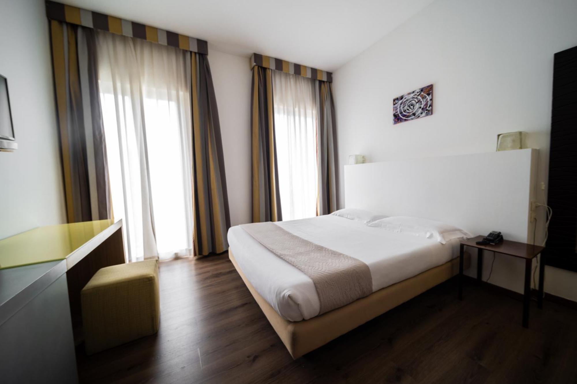 Economy Double Room,1599645568:JPEG
