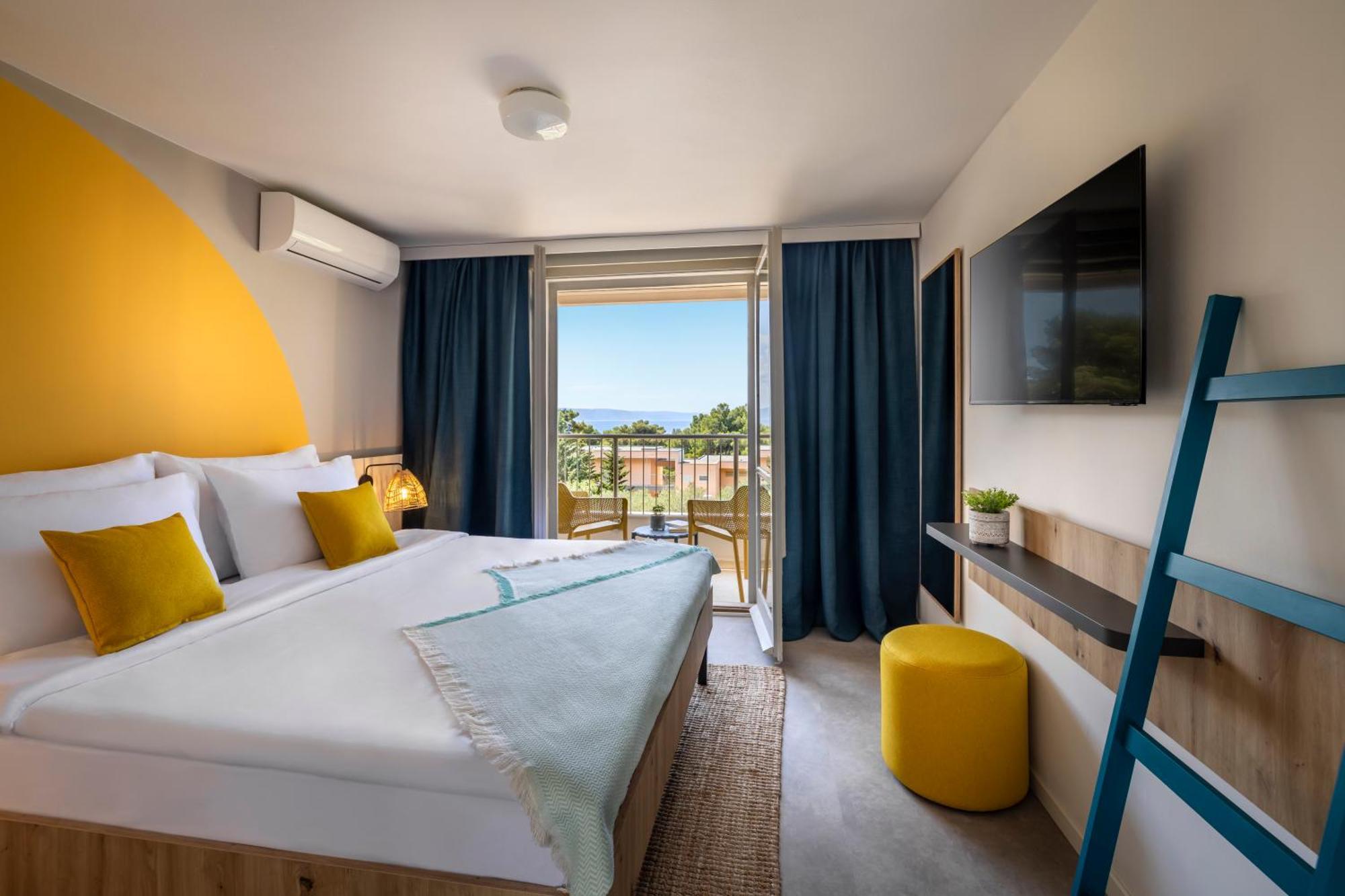 Room for 2 with Balcony,1617851484:JPEG