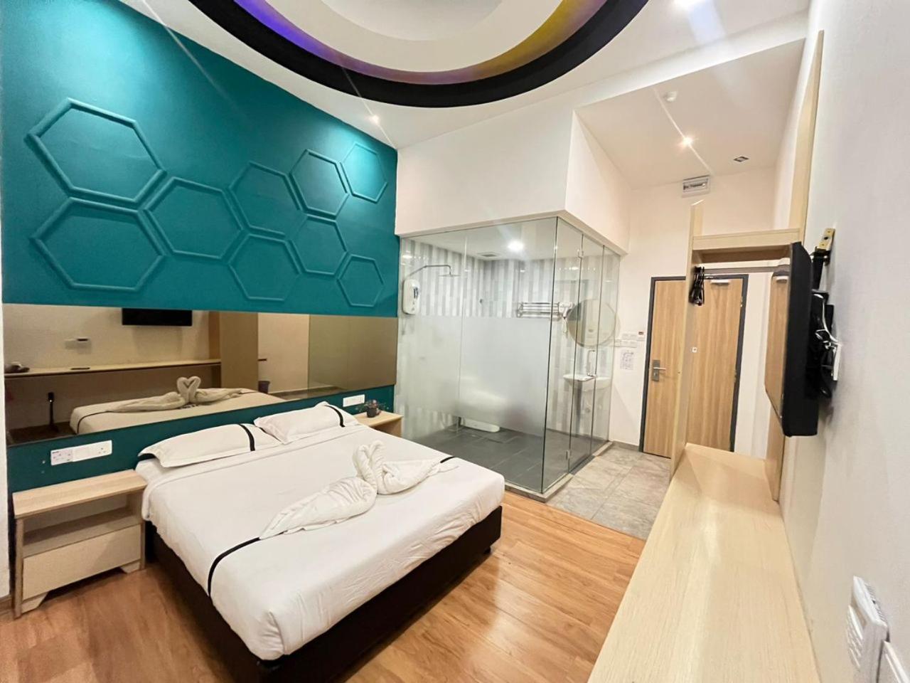 Superior Queen Room