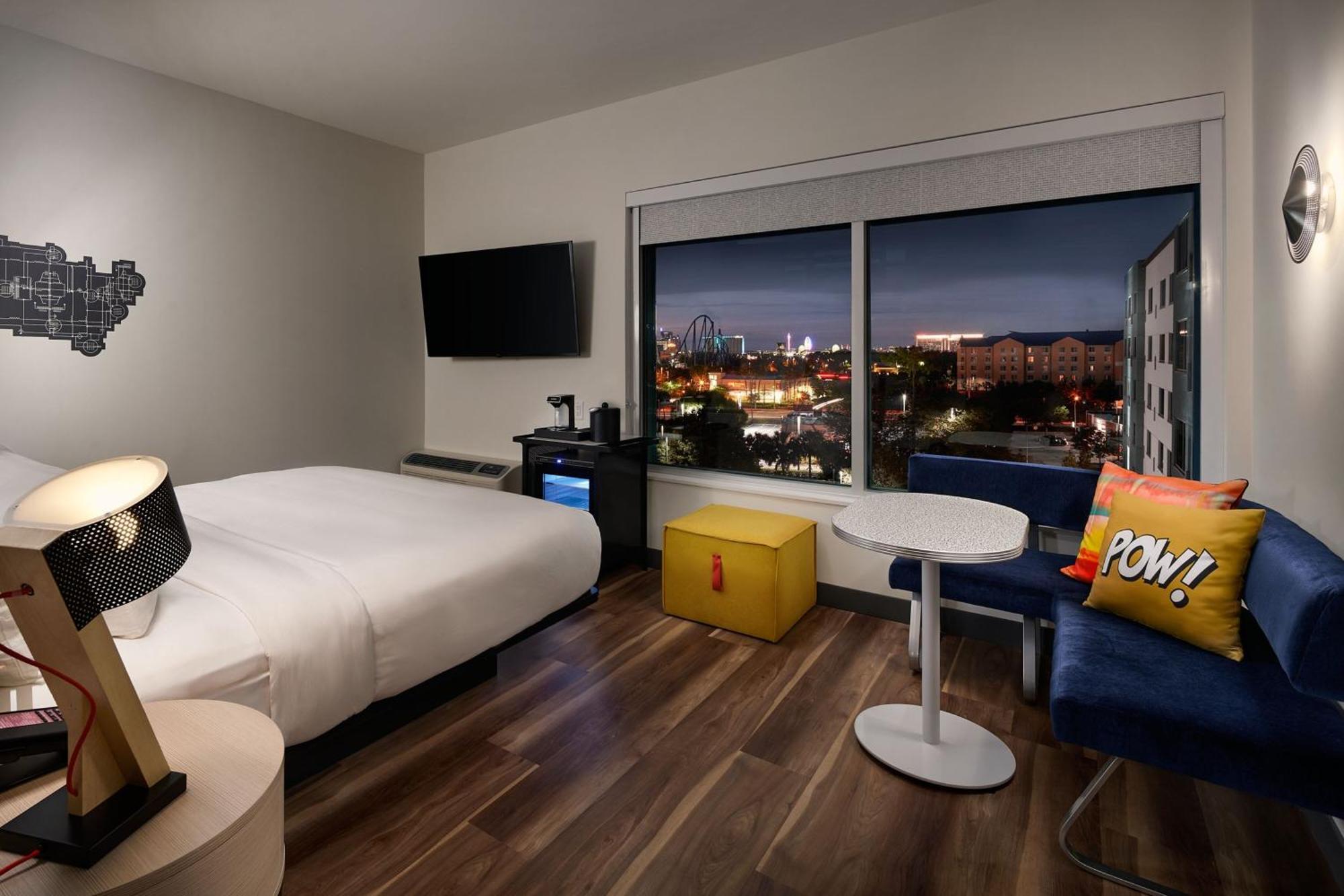 King Room Pool View No Resort Fee