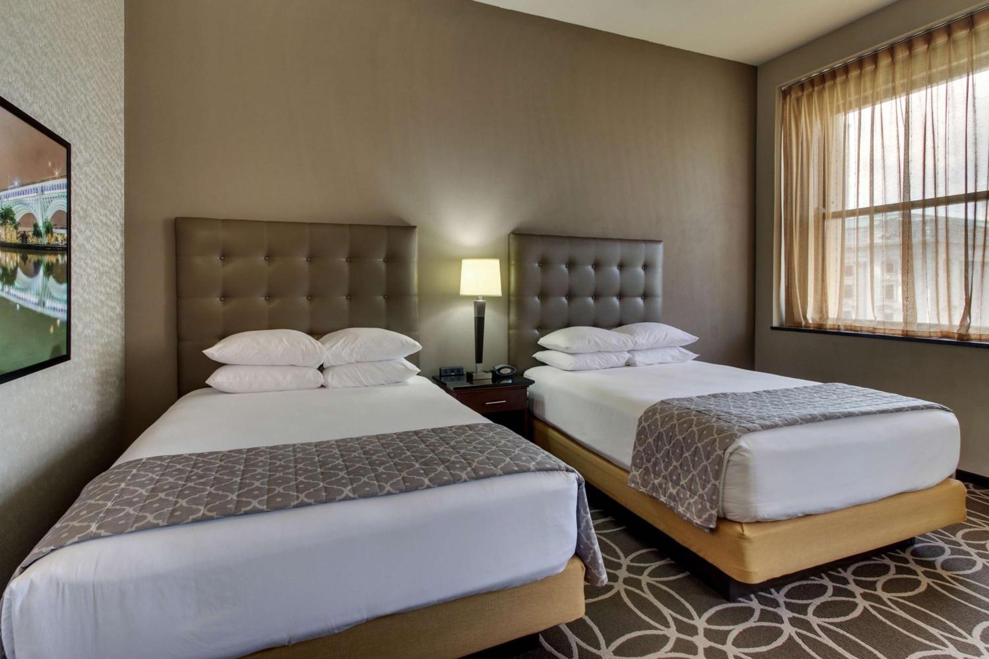 Deluxe Queen Room with Two Queen Beds,1619192472:JPEG