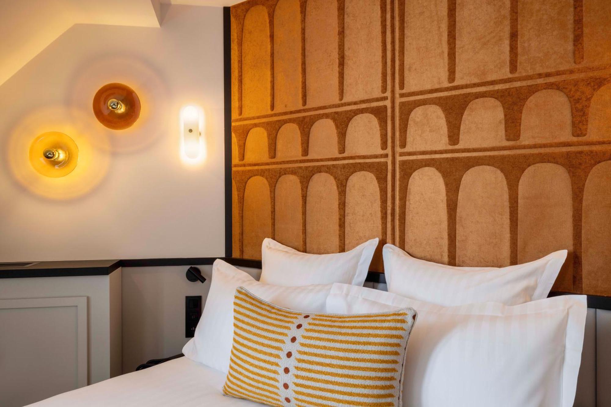 Single Room Double Bed
