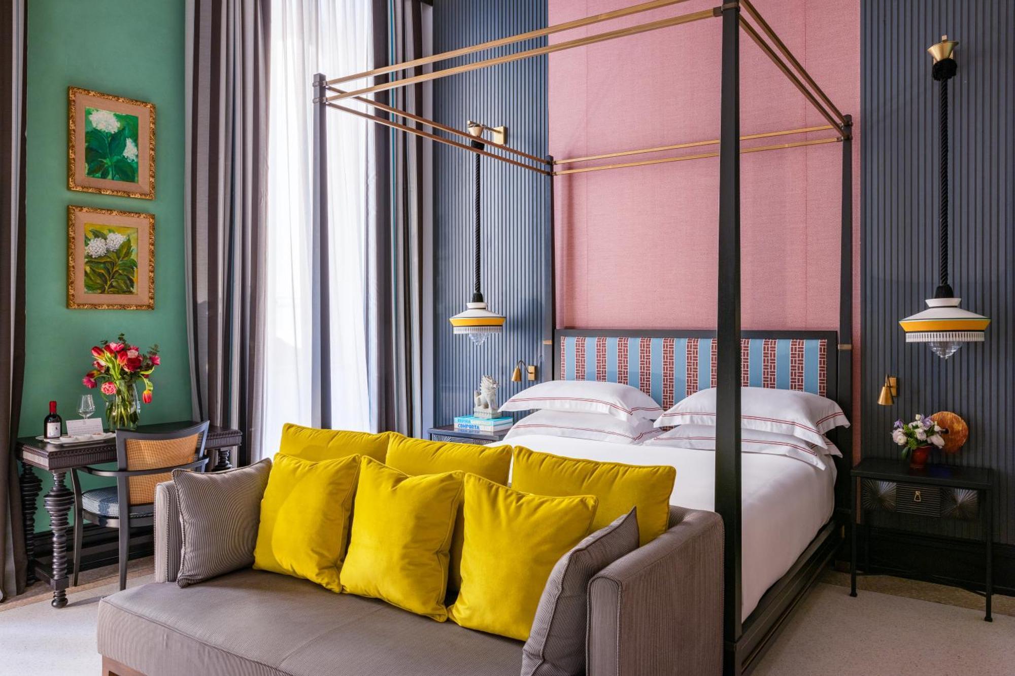 Deluxe King Room