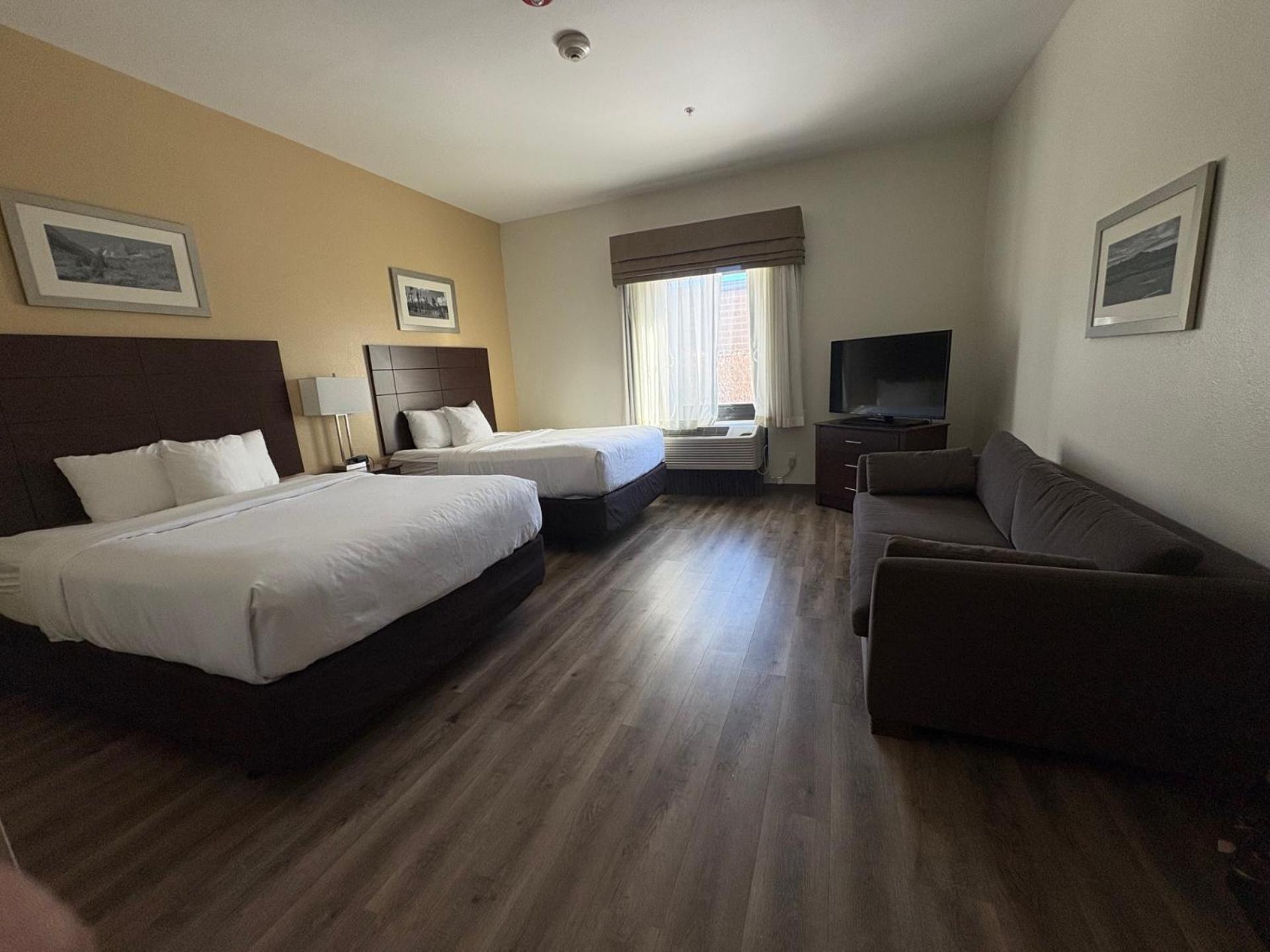 Efficiency Queen Suite Two Queen Beds Accessible or Non-Smoking