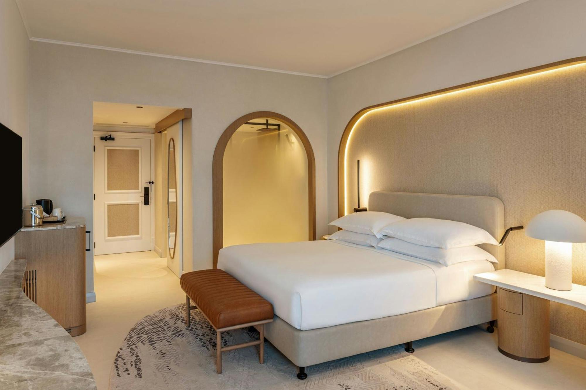 Deluxe King Room JBR View Private beach Access