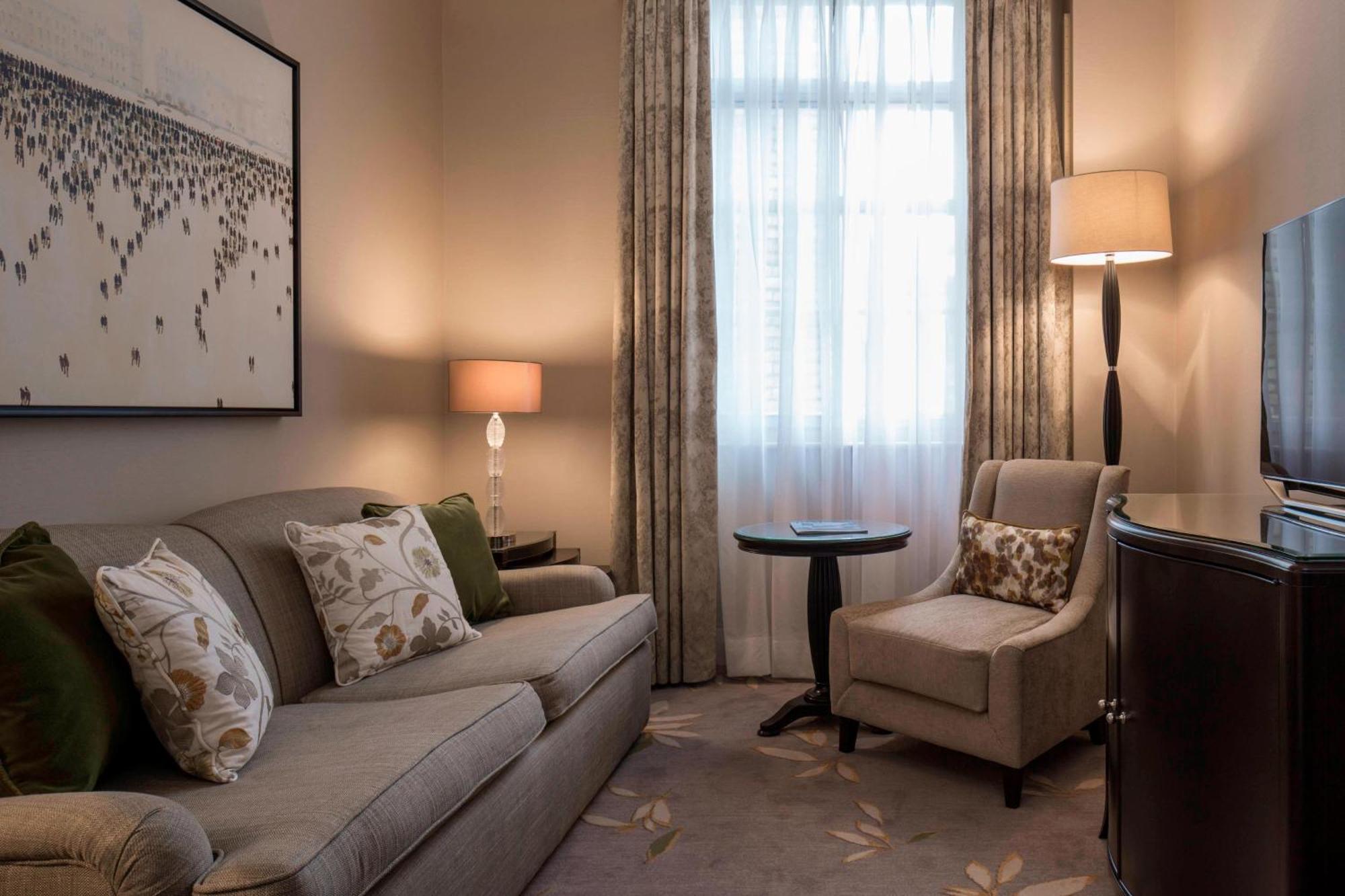 Superior Suite, 1 King,1643143494:JPEG