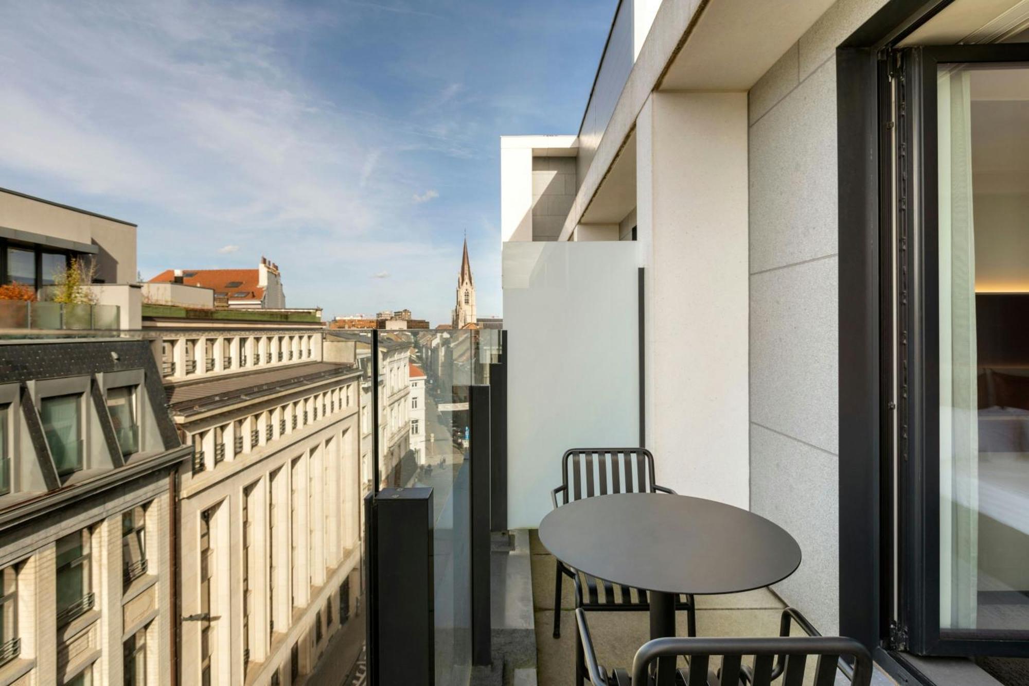 Moxyfied Sleeper, Guest room, 1 Queen, High floor, Balcony,1643220476:JPEG