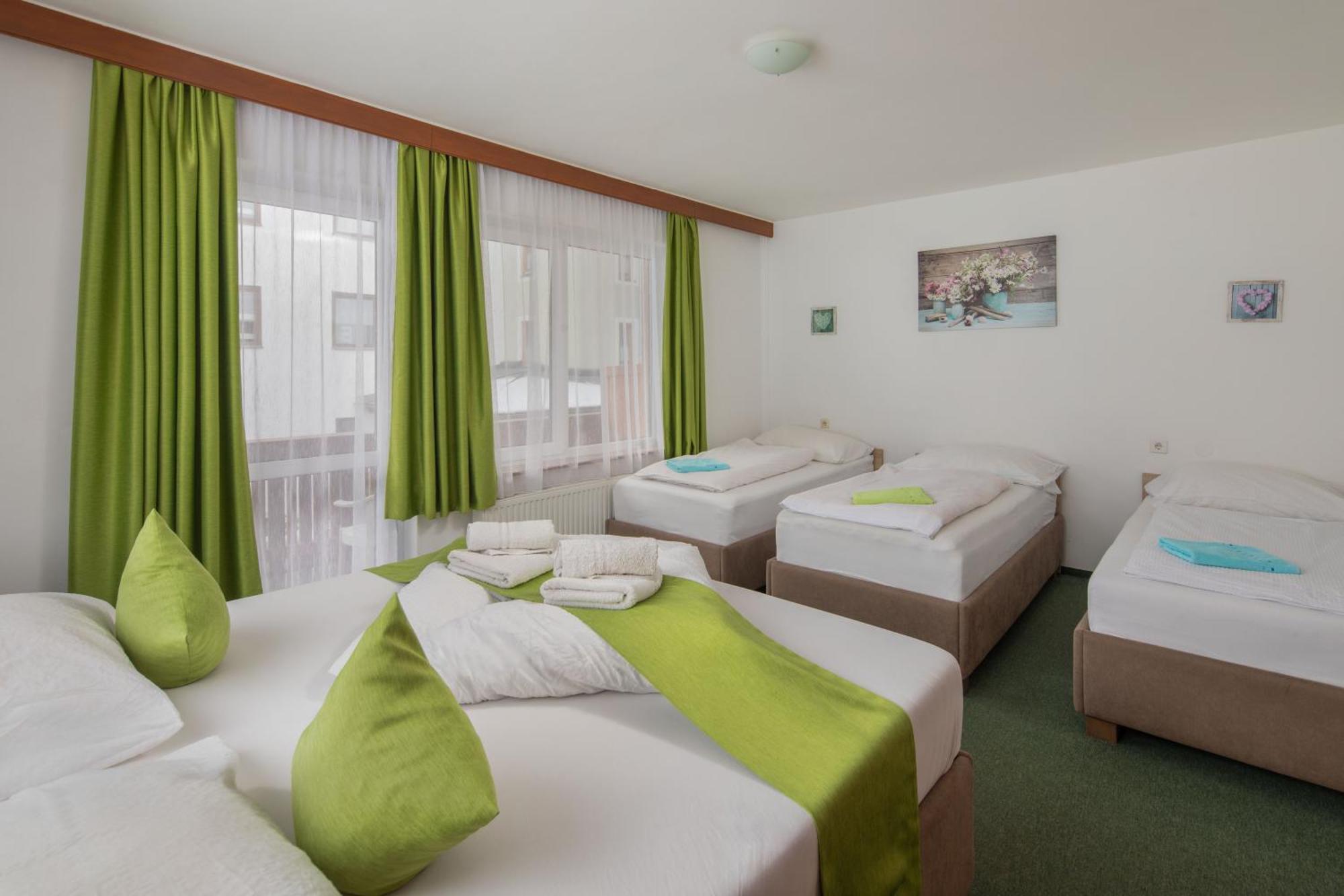 Apartment with Balcony,1651734209:JPEG