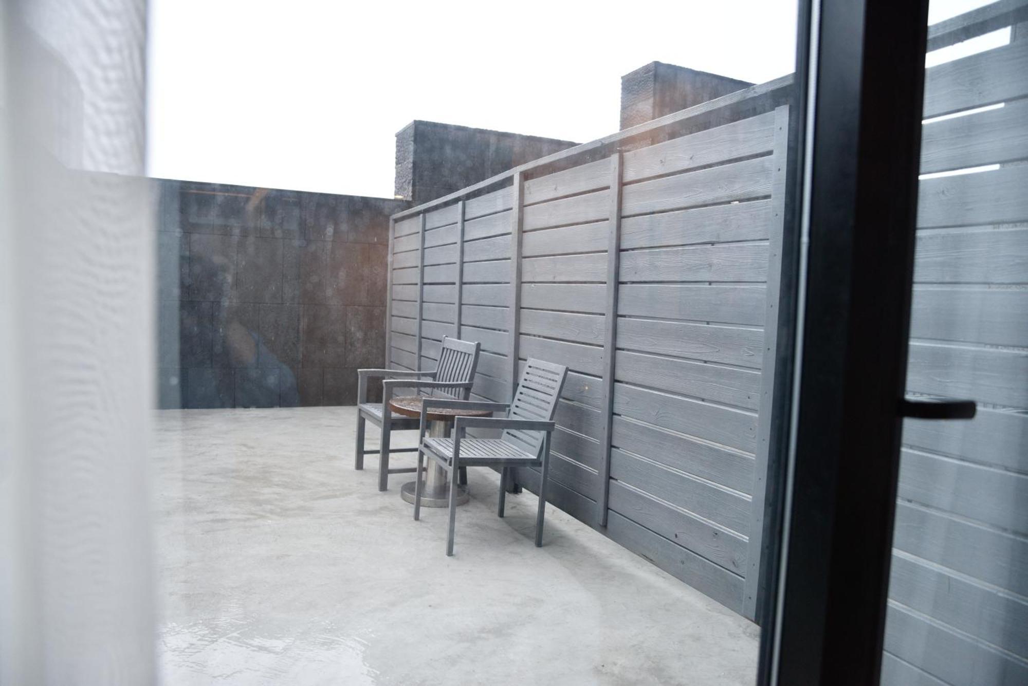 Deluxe King Room Balcony