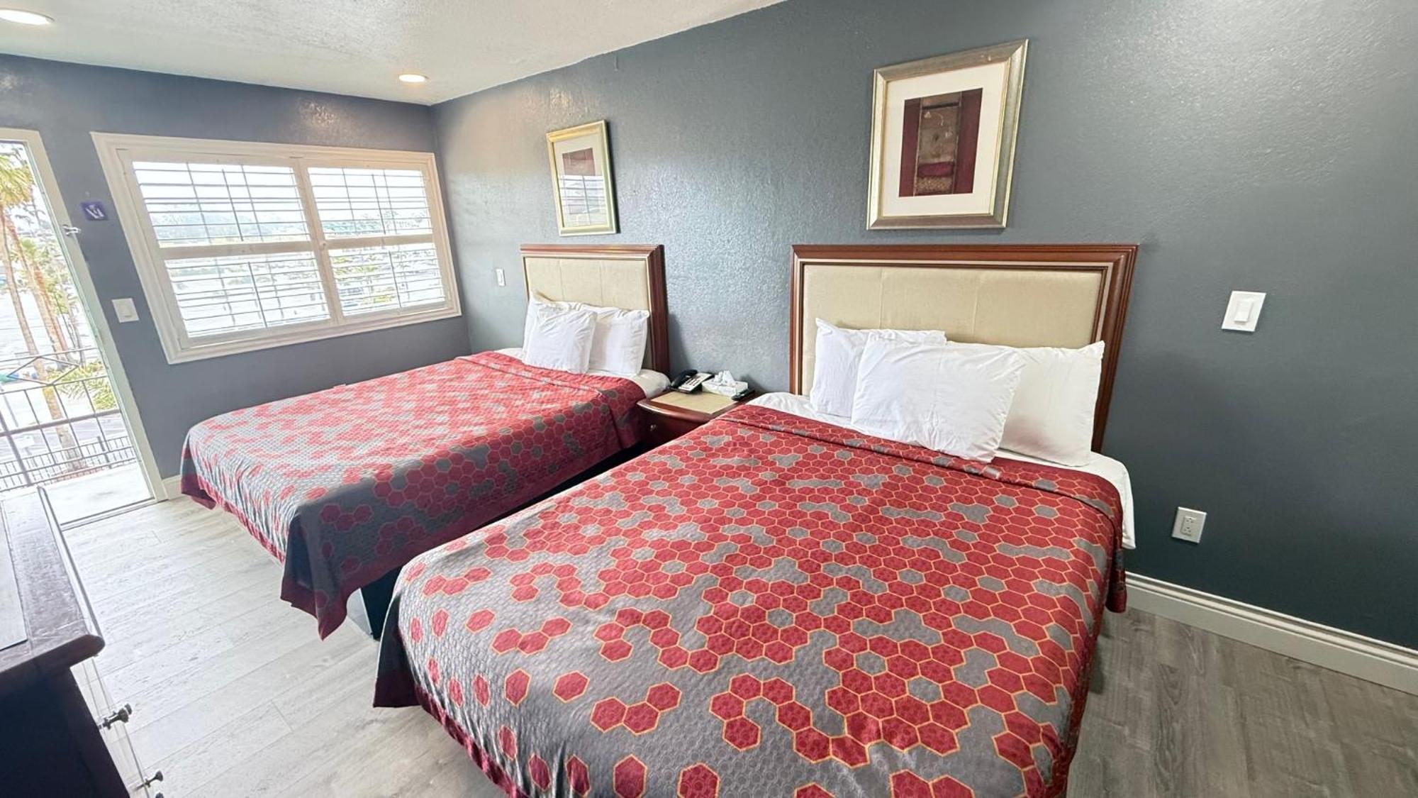 Queen Room Two Queen Beds