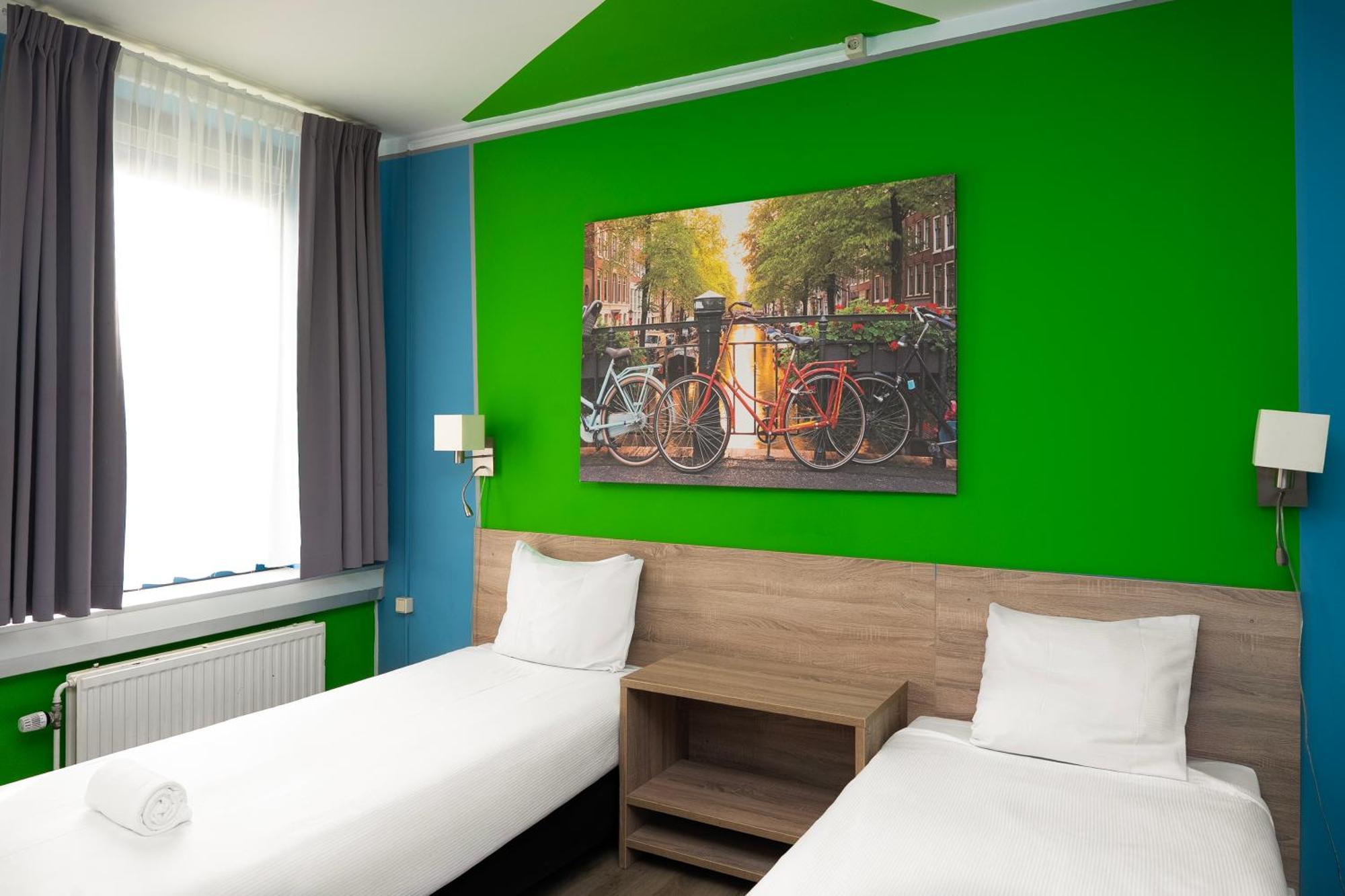 Budget Twin Studio with Private External Bathroom,1641040299:JPEG