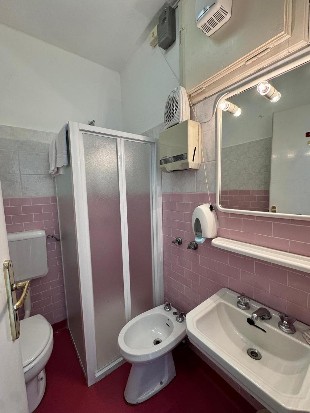 Single Room with Private External Bathroom,1748452822:JPEG