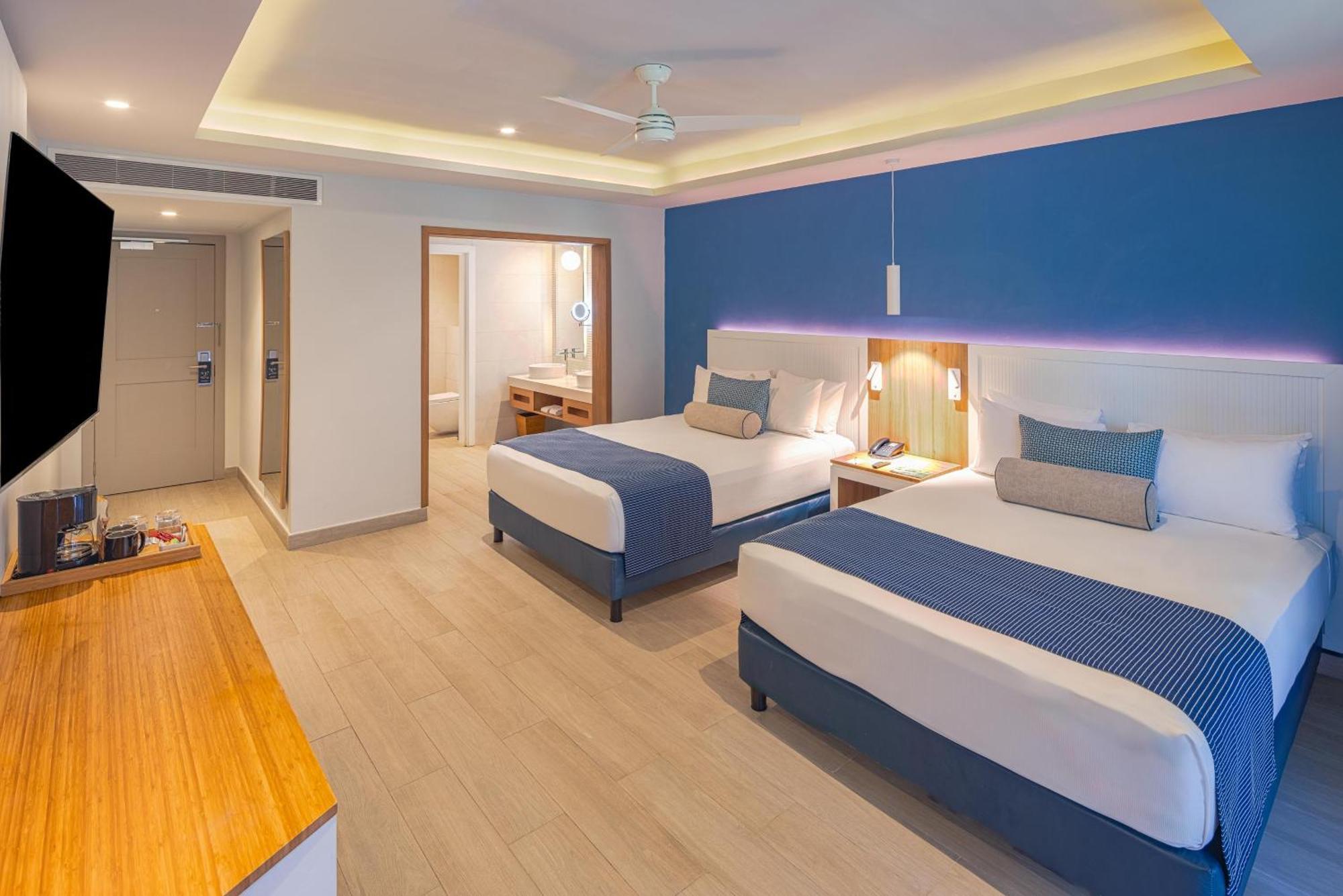 Premium Deluxe Room,1683803747:JPEG