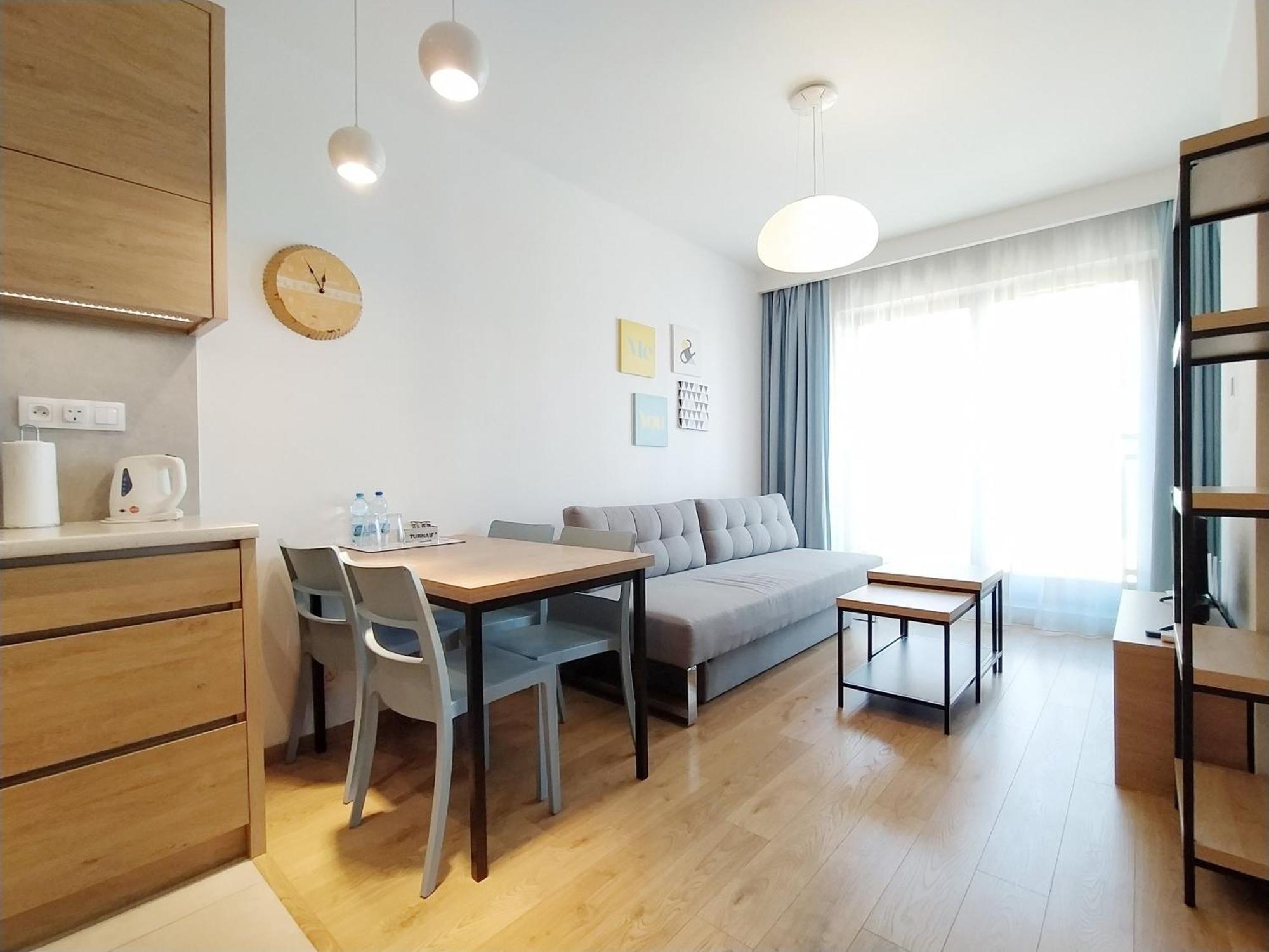 Estudio Familiar con aire acondicionado