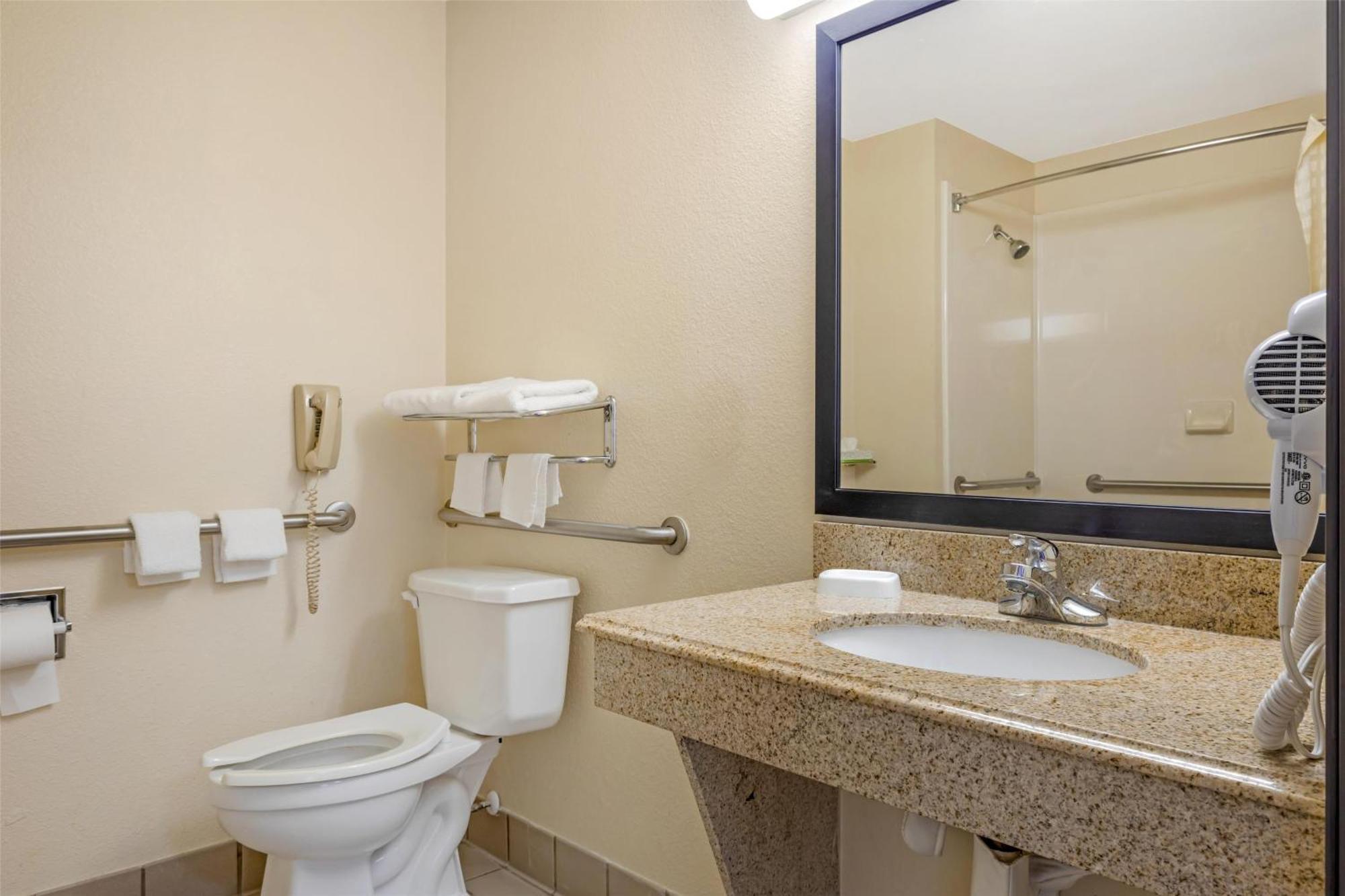 King Room Mobility Accessible Tub
