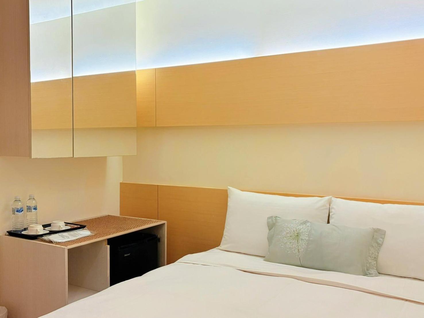 Exquisite Double Room No Window