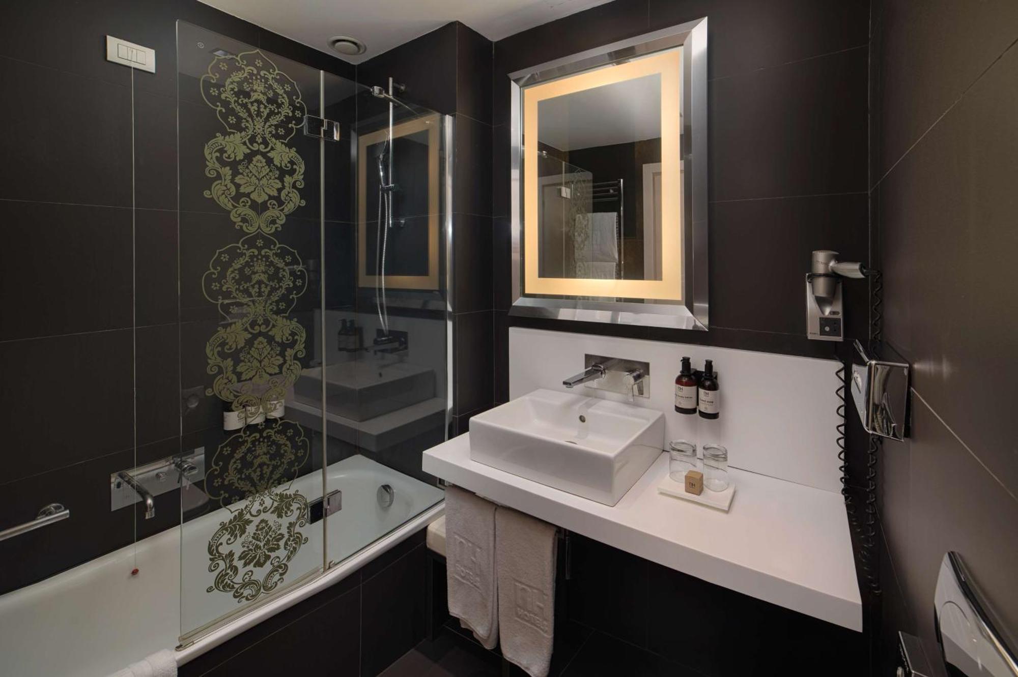 Quarto Standard com Cama de Casal ou 2 de Solteiro