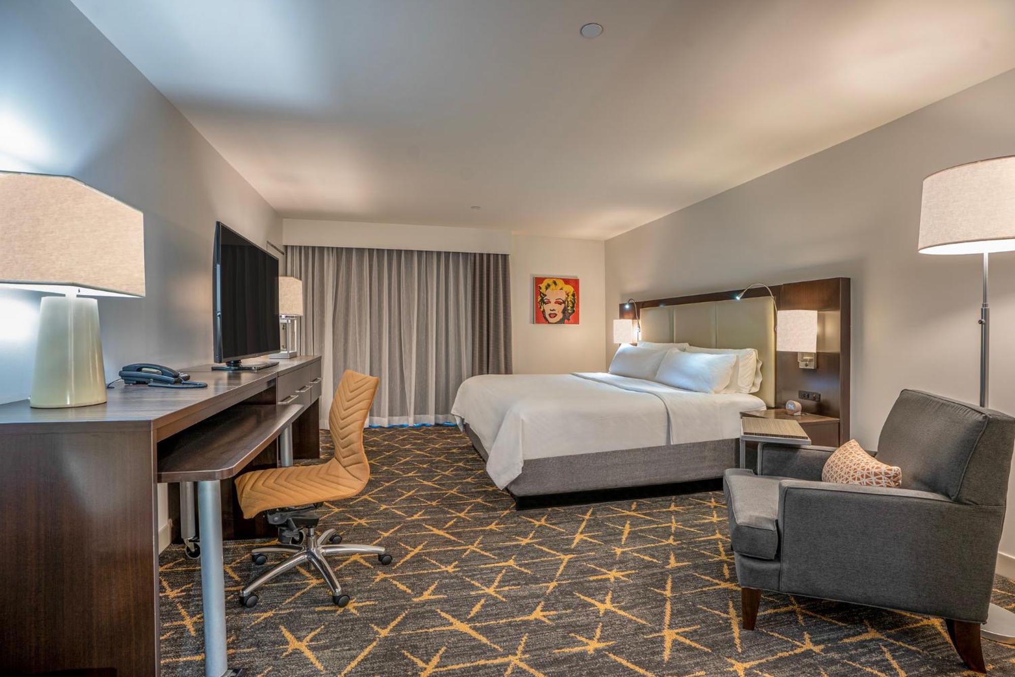 Premium King Room with City View,1614352070:JPEG