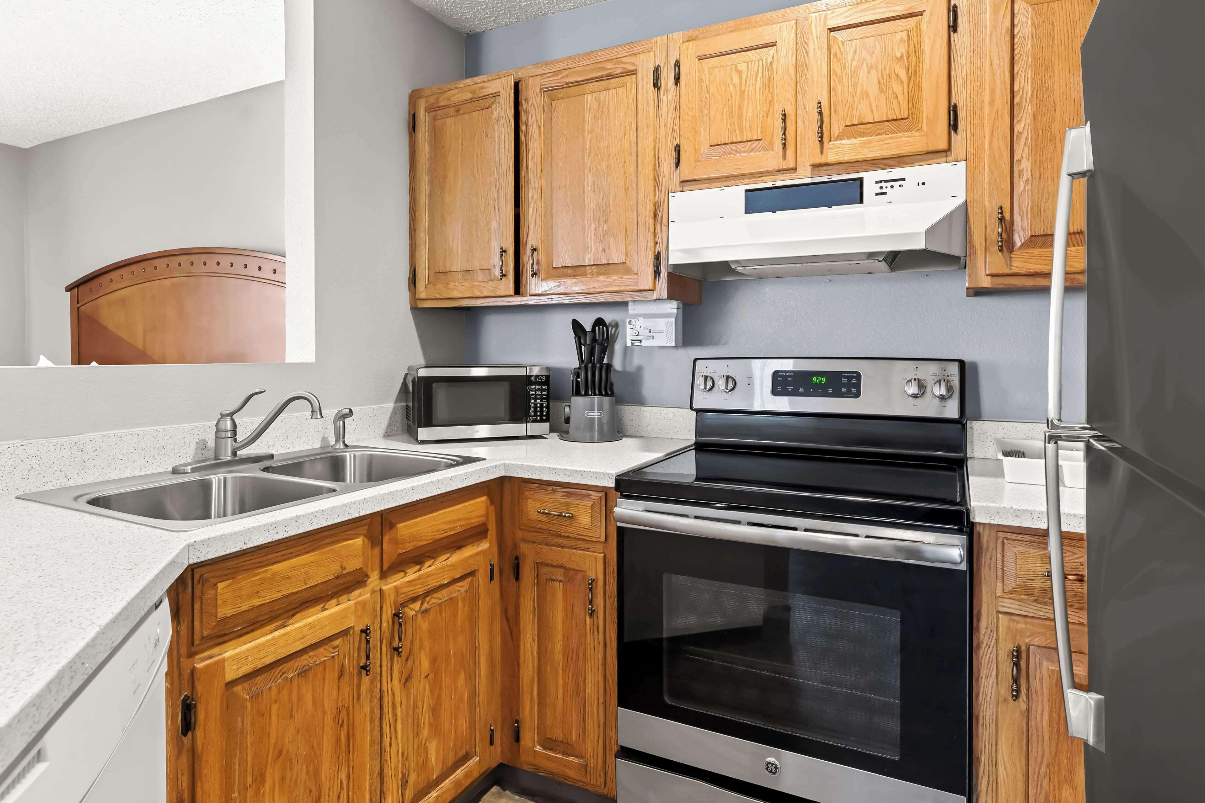 Large Suite Kitchen Non-Smoking