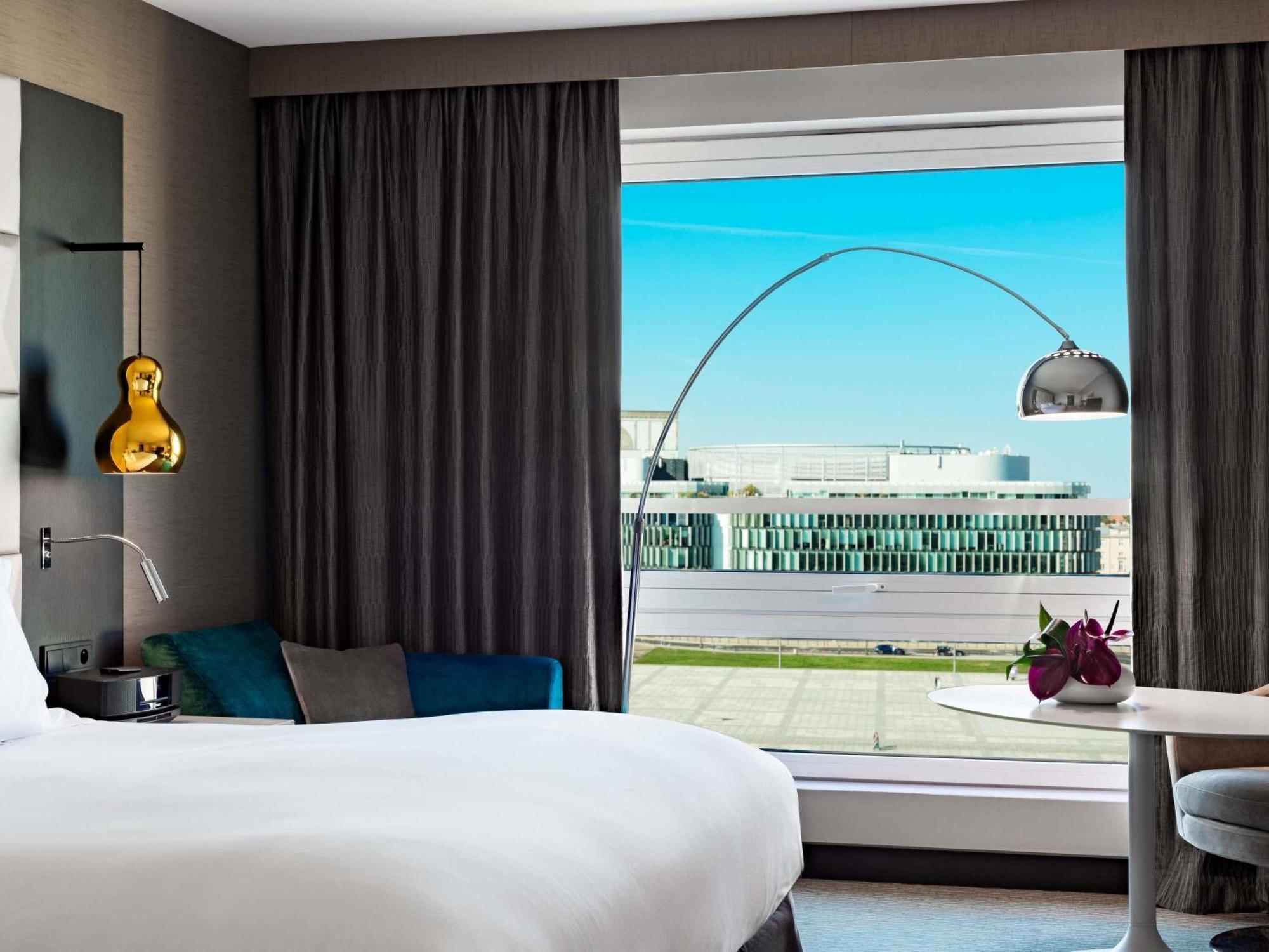 Luxury King Room with View
