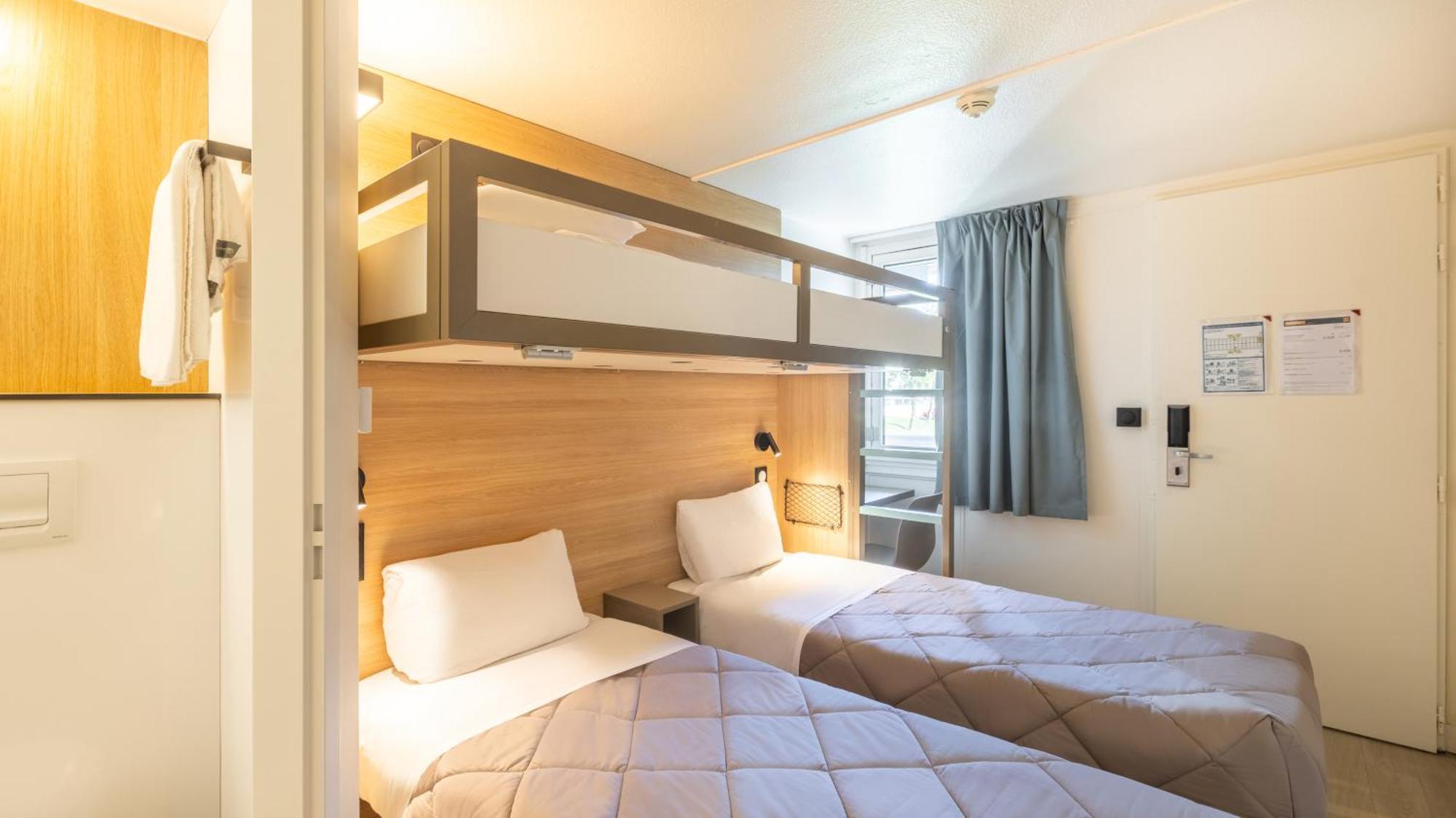 Standard Room - 2 Single Beds