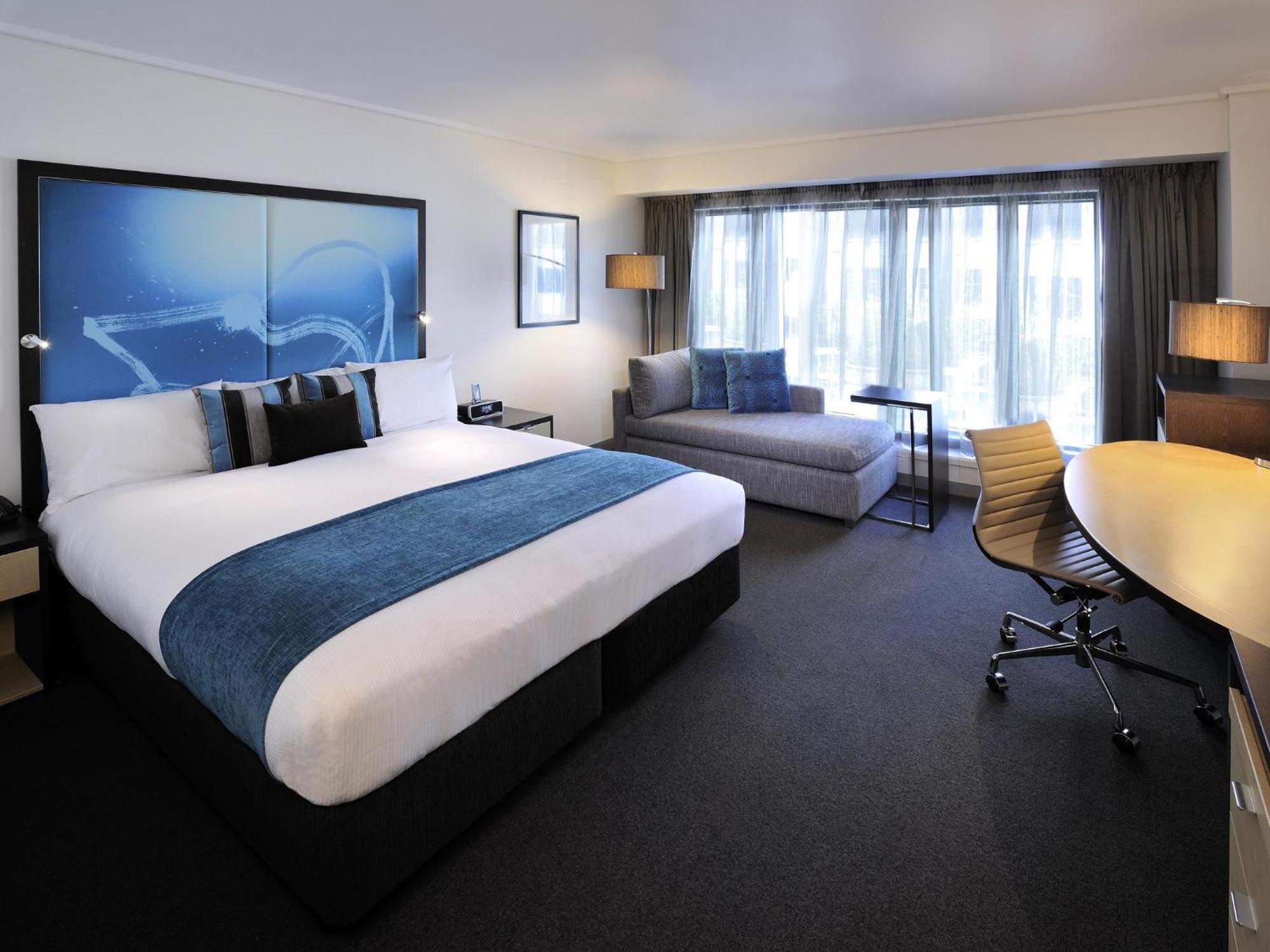 Deluxe Room King Bed