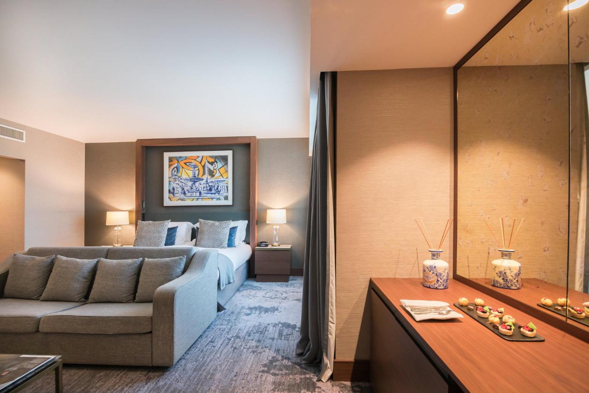 Junior King Suite with Park View,1722884304:JPEG