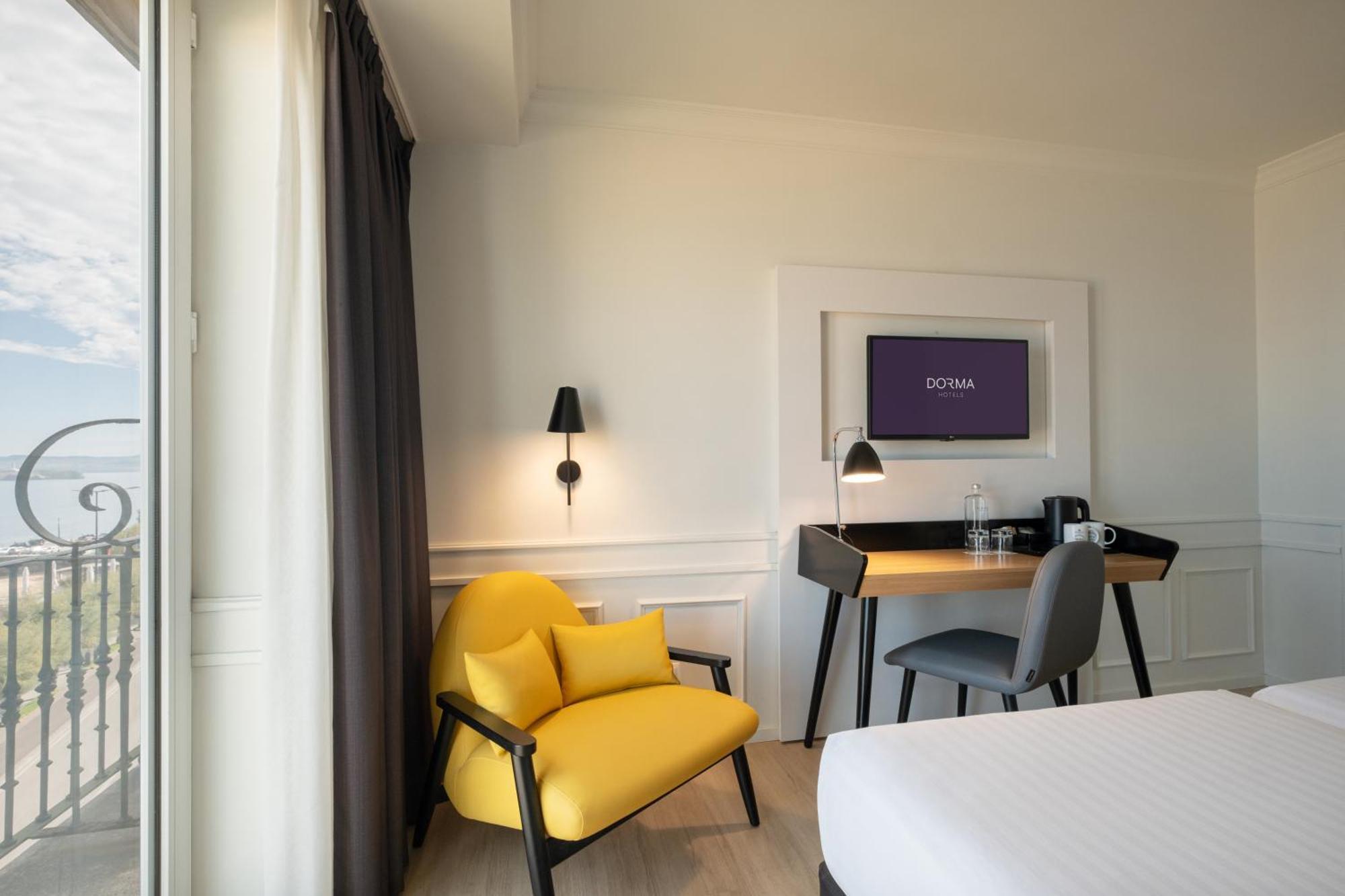 Deluxe Double Room with Sea View,1722886427:JPEG