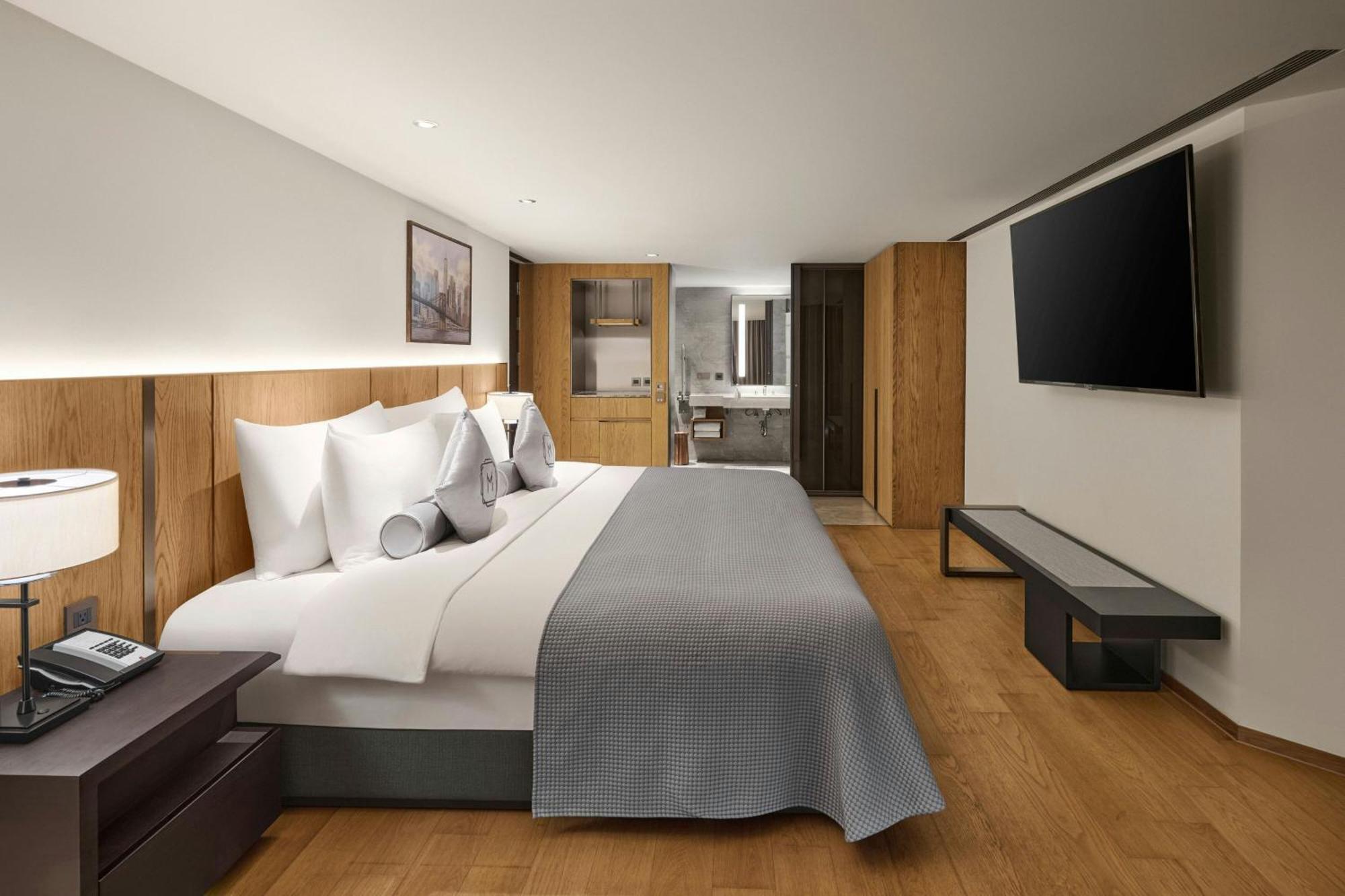 Deluxe Room City View