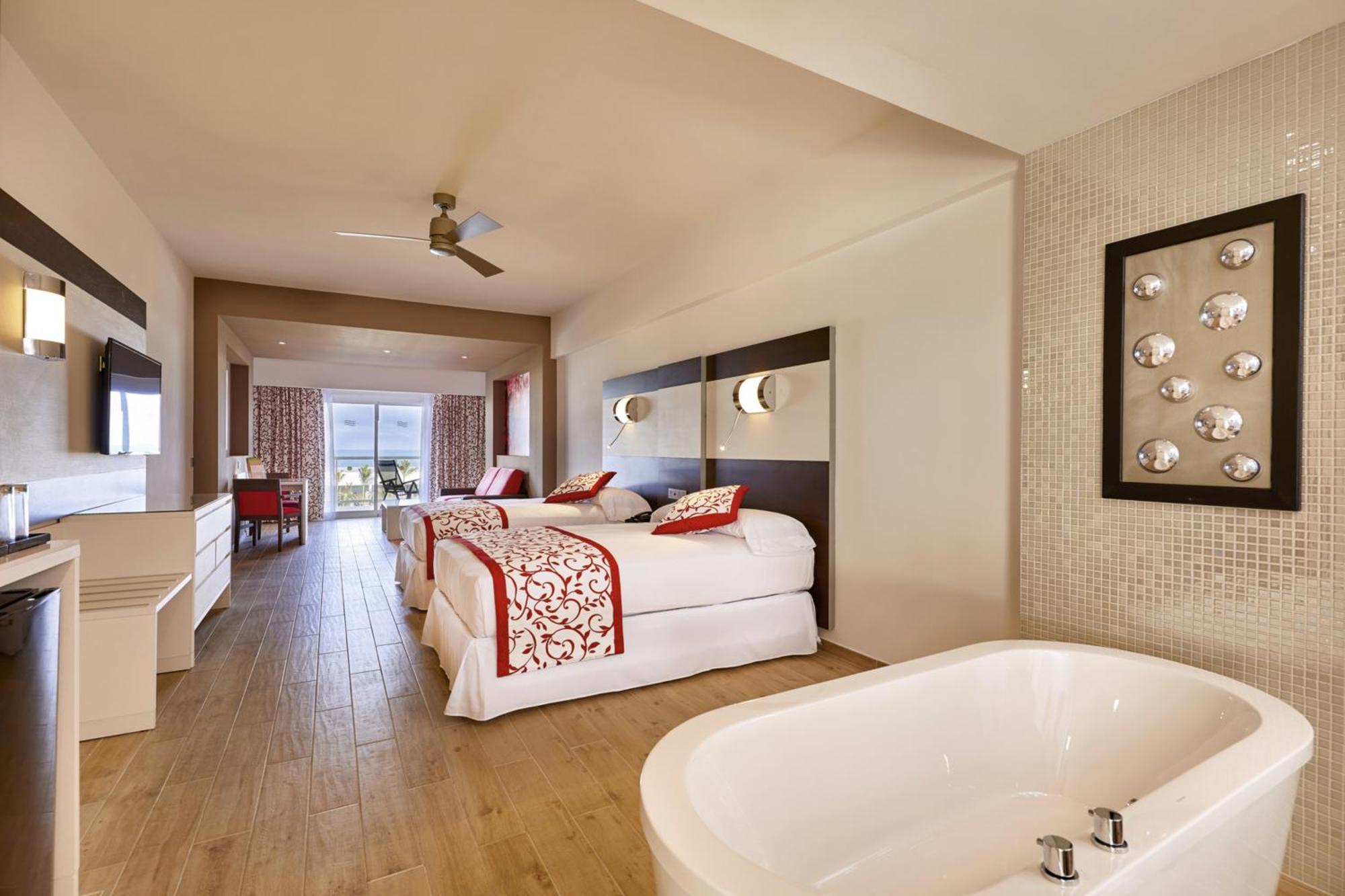 Suite Júnior com Vista Oceano