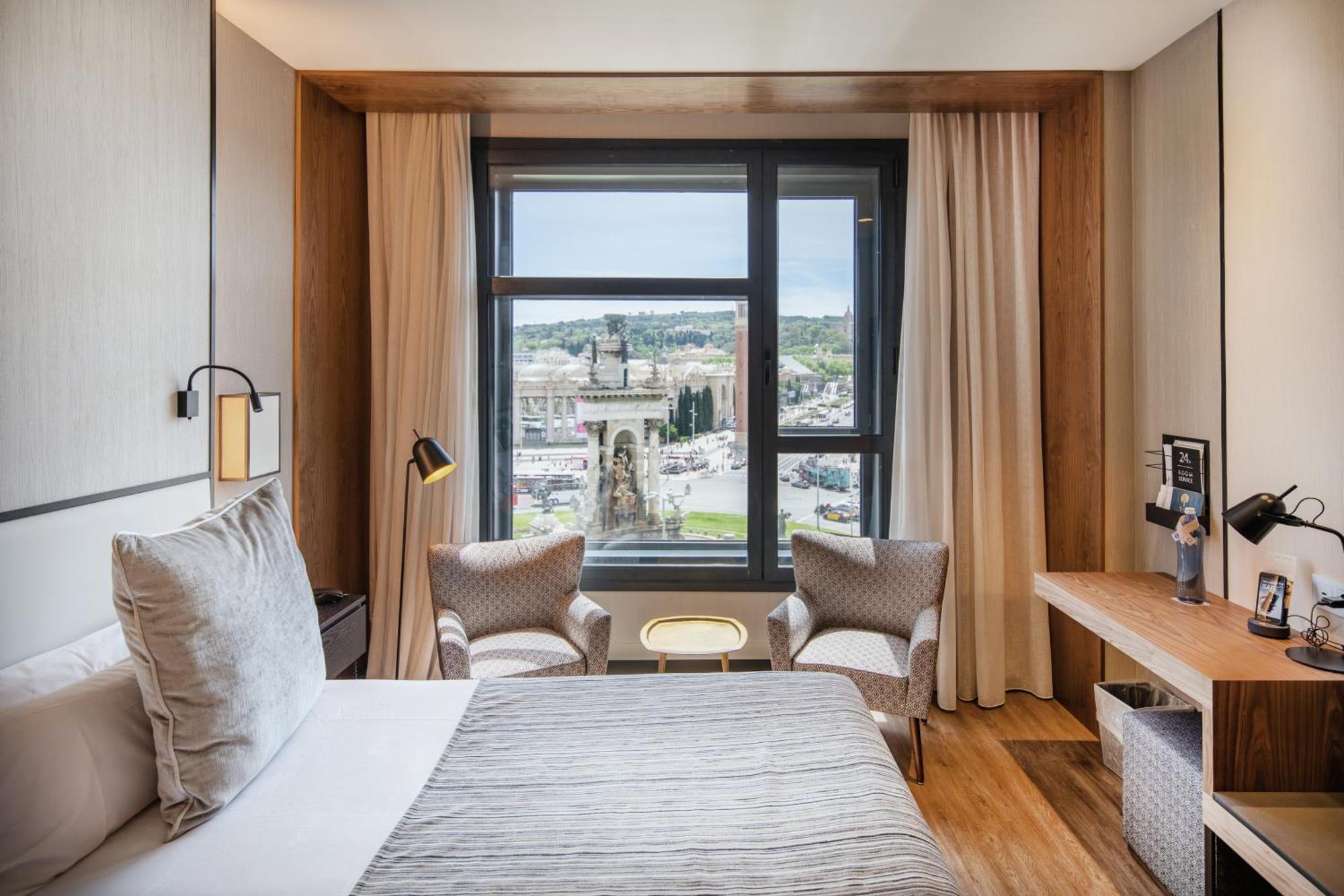 Double or Twin Room with City View