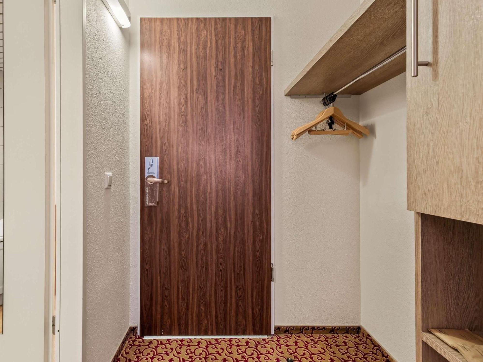 Standard Twin Room Street View