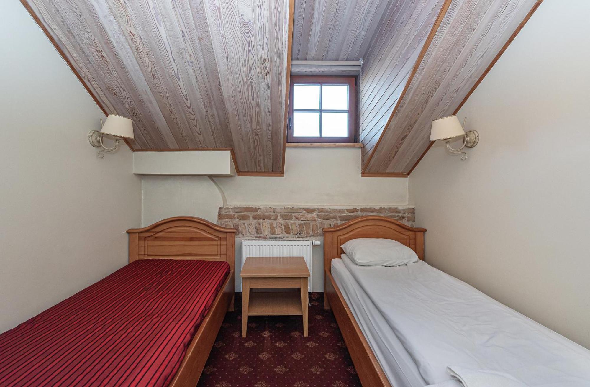 Economy Twin Room