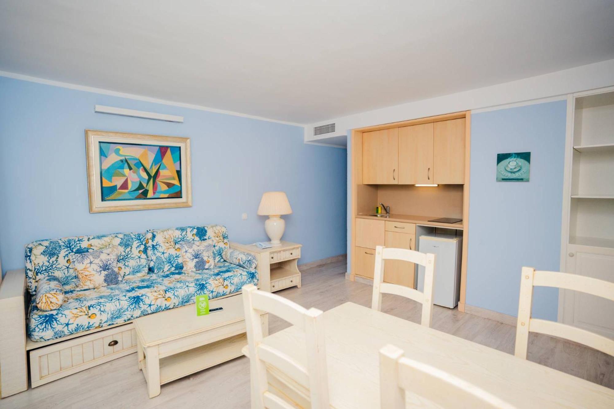 Two-Bedroom Apartment,1742807293:JPEG