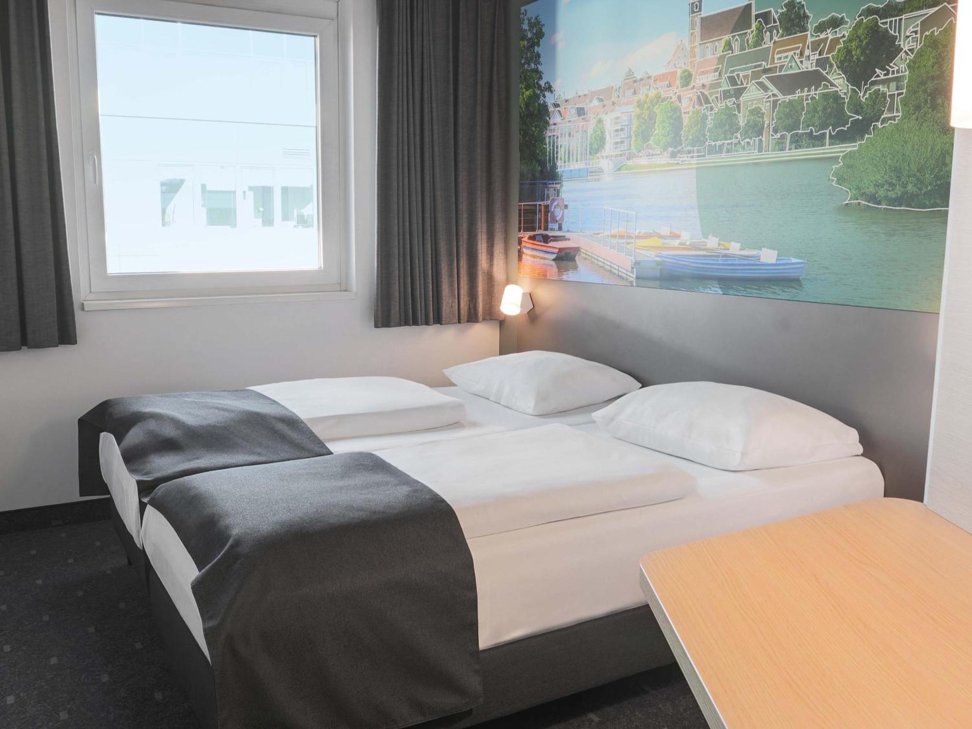 Twin Room,1742835431:JPEG