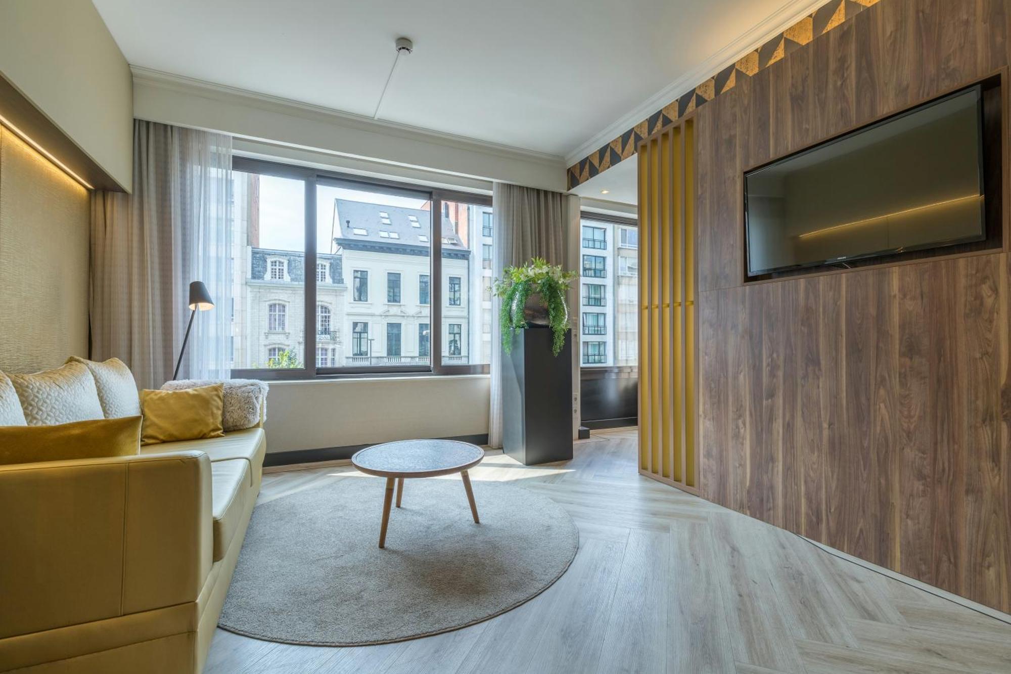 Deluxe Room 1 Twin Bed,1746819420:JPEG