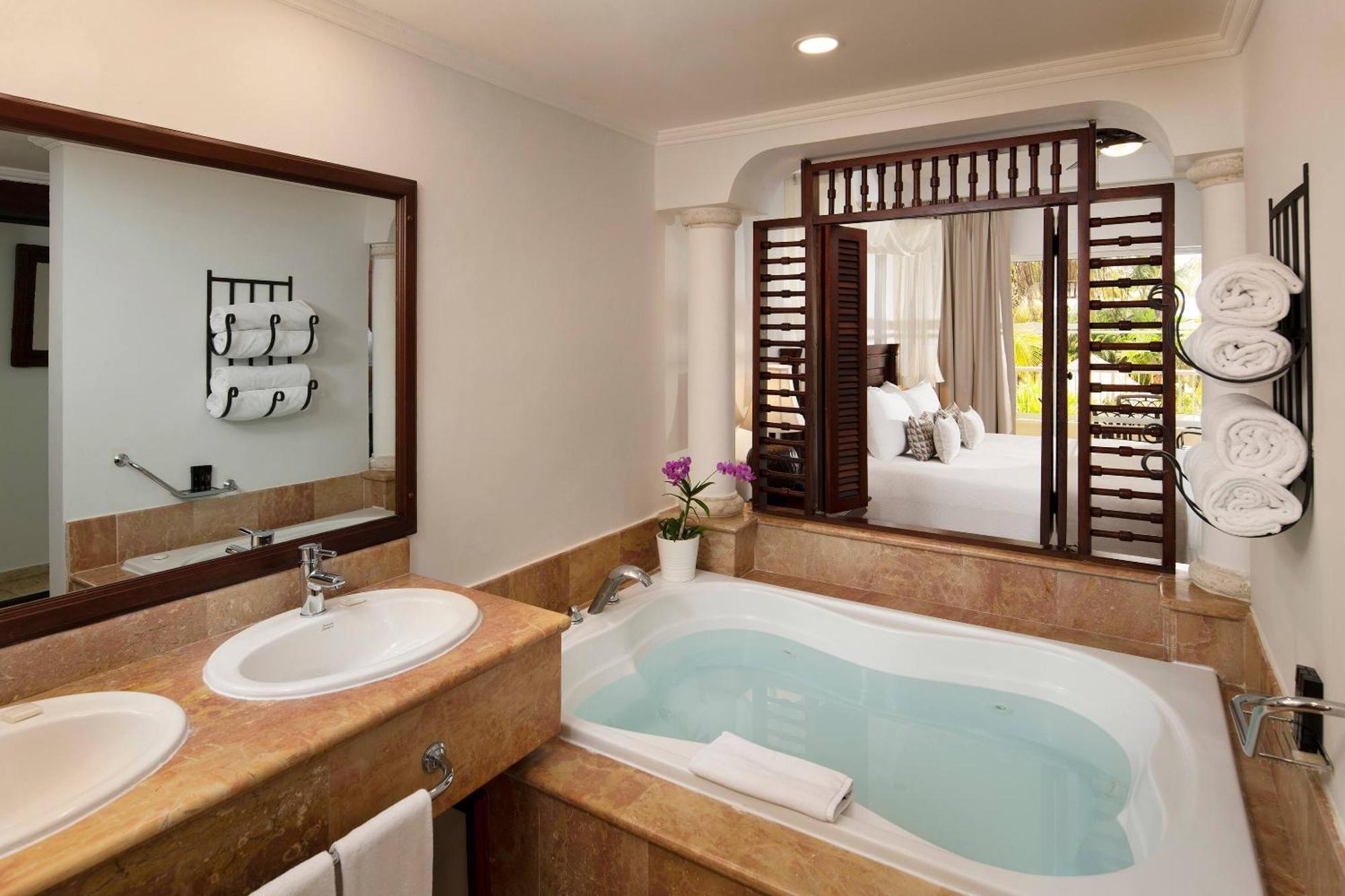 The Level Master Suite Garden View,1758627540:JPEG