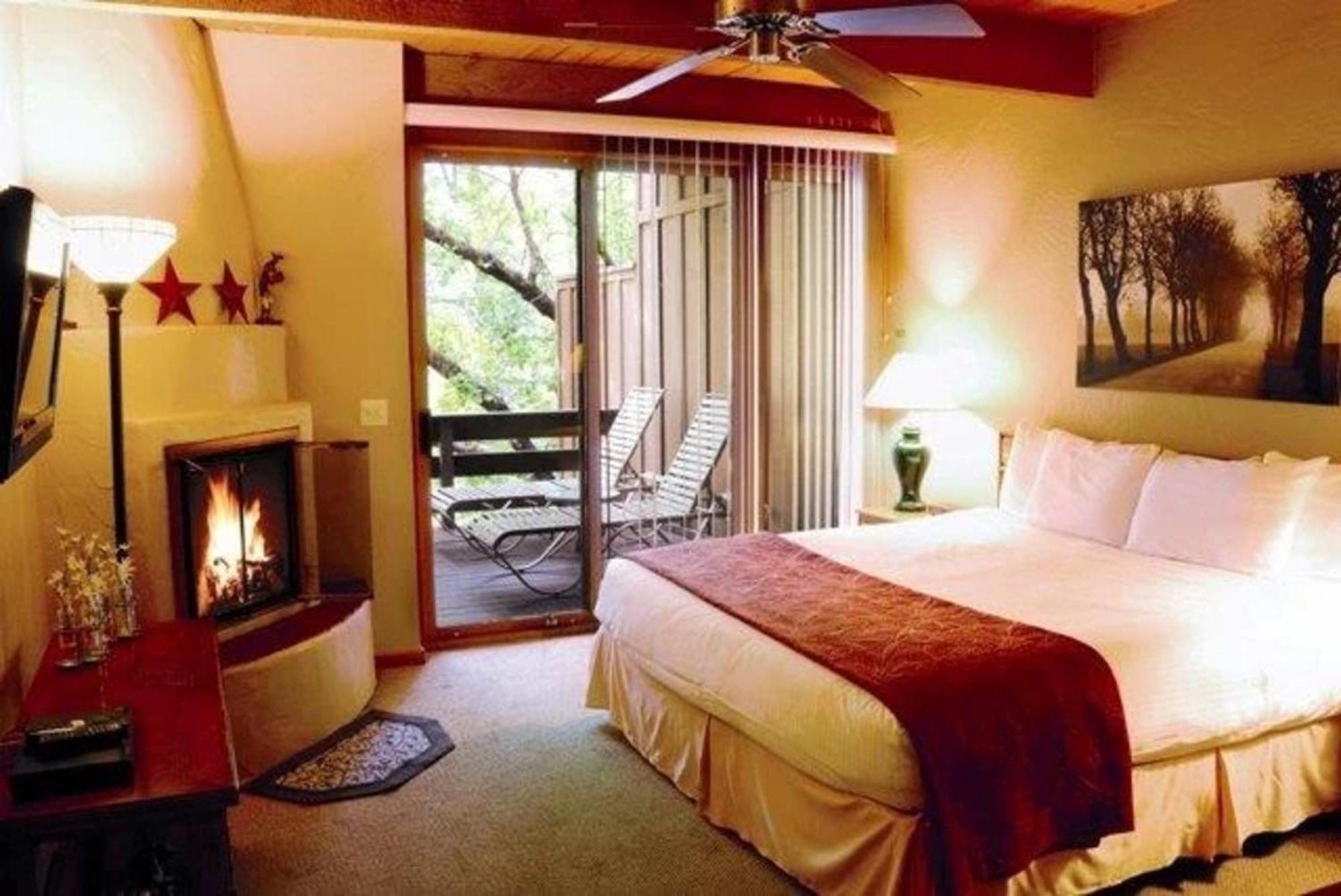 Two-Bedroom Villa One-Bedroom Villa Forest View Spa Tub