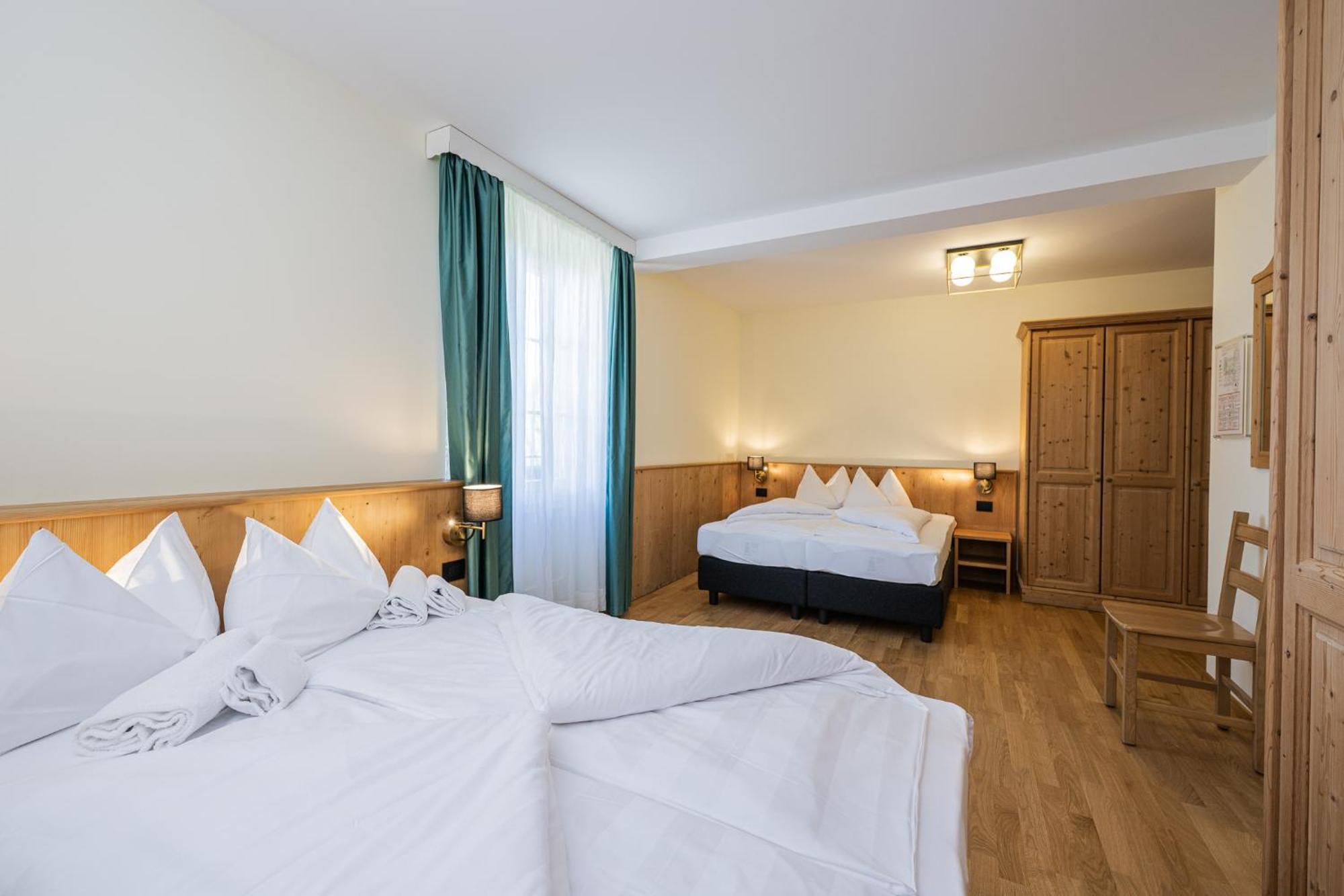 Superior Quadruple Room,1772255027:JPEG