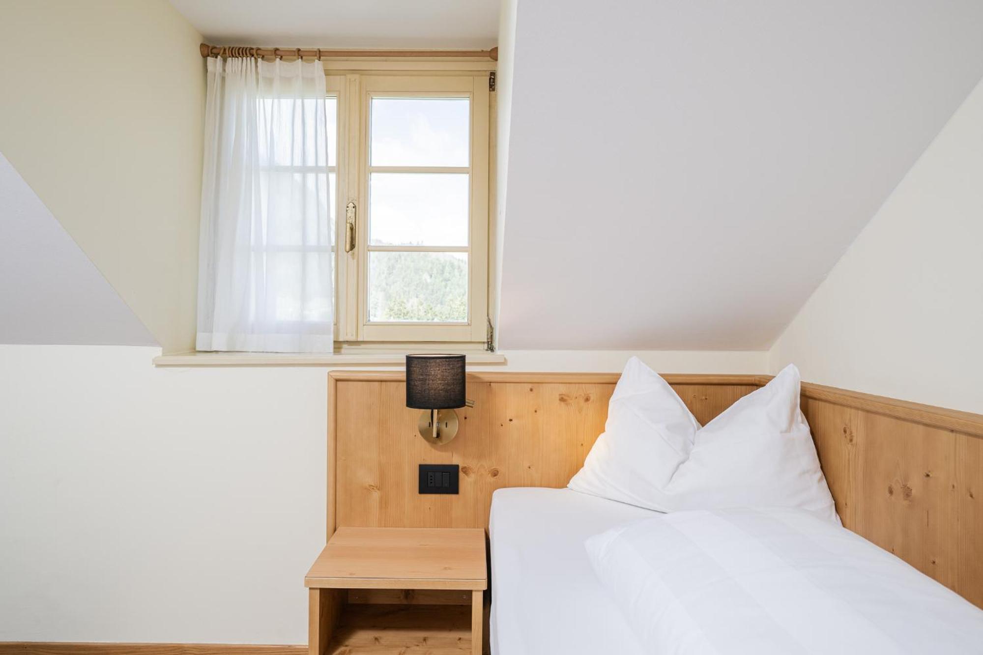 Double or Twin Room,1772255025:JPEG