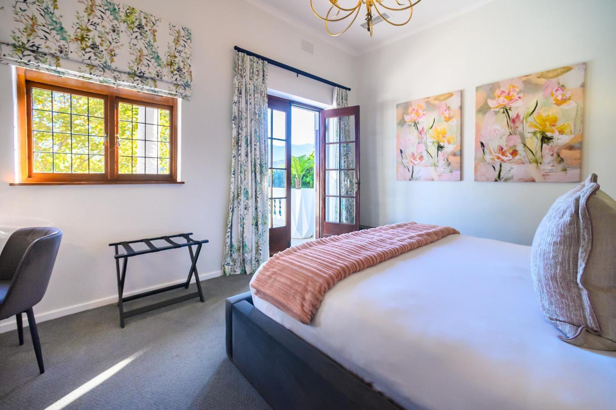 Deluxe King Suite