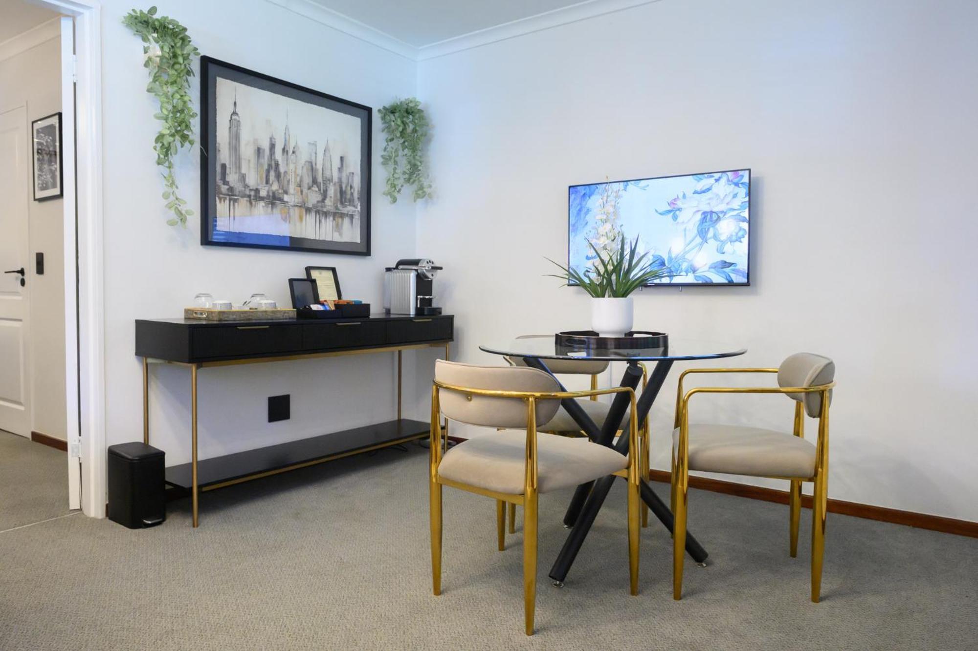 One-Bedroom Suite