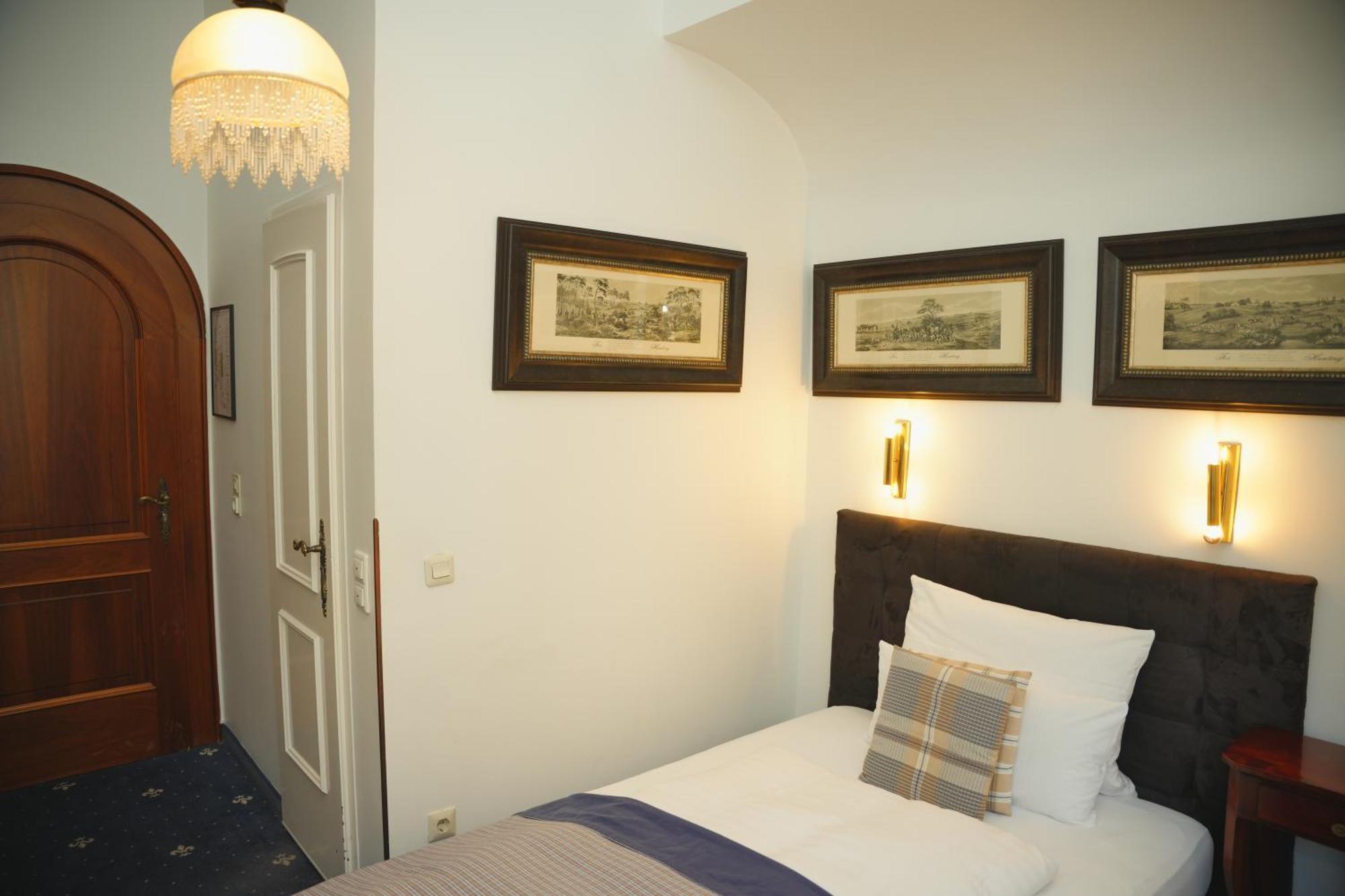 Standard Single Room