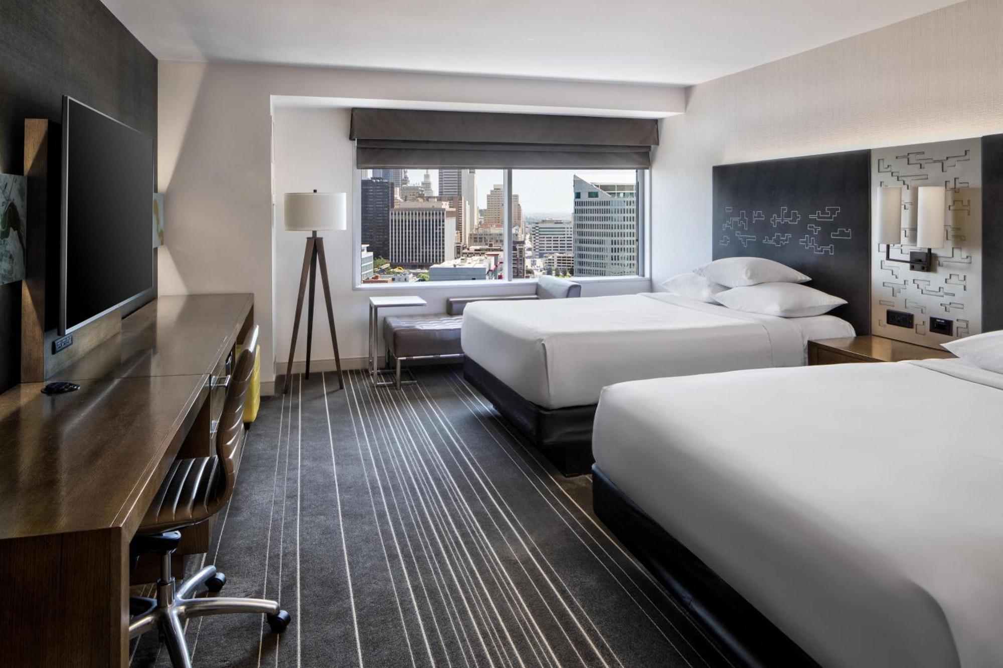 Queen Room Two Queen Beds City View