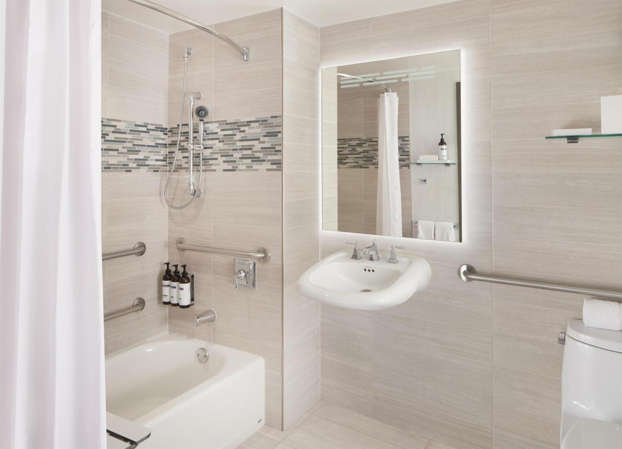 Queen Room Two Queen Beds Accessible Tub Disability Access
